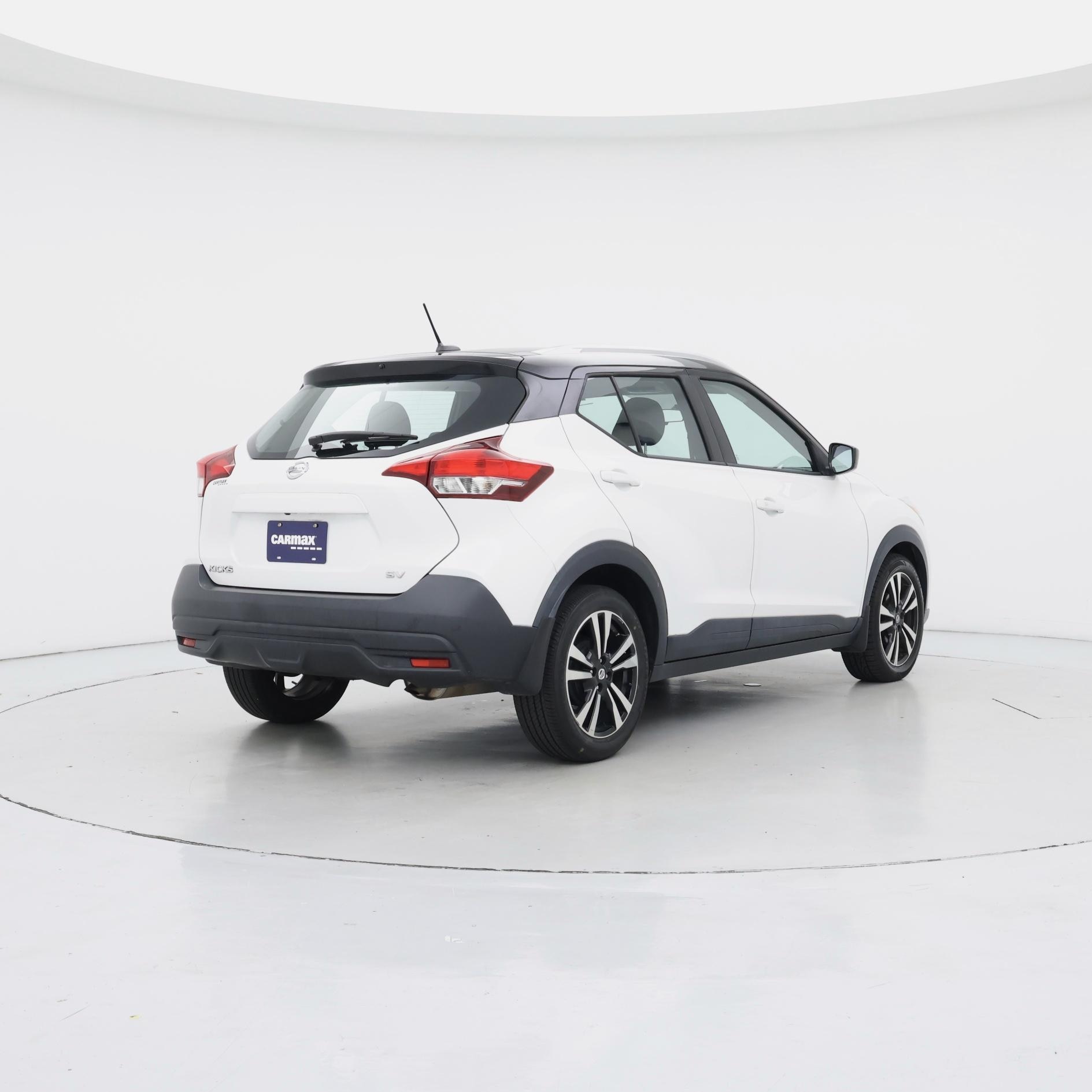 Thumbnail: 2018 Nissan Kicks - 8