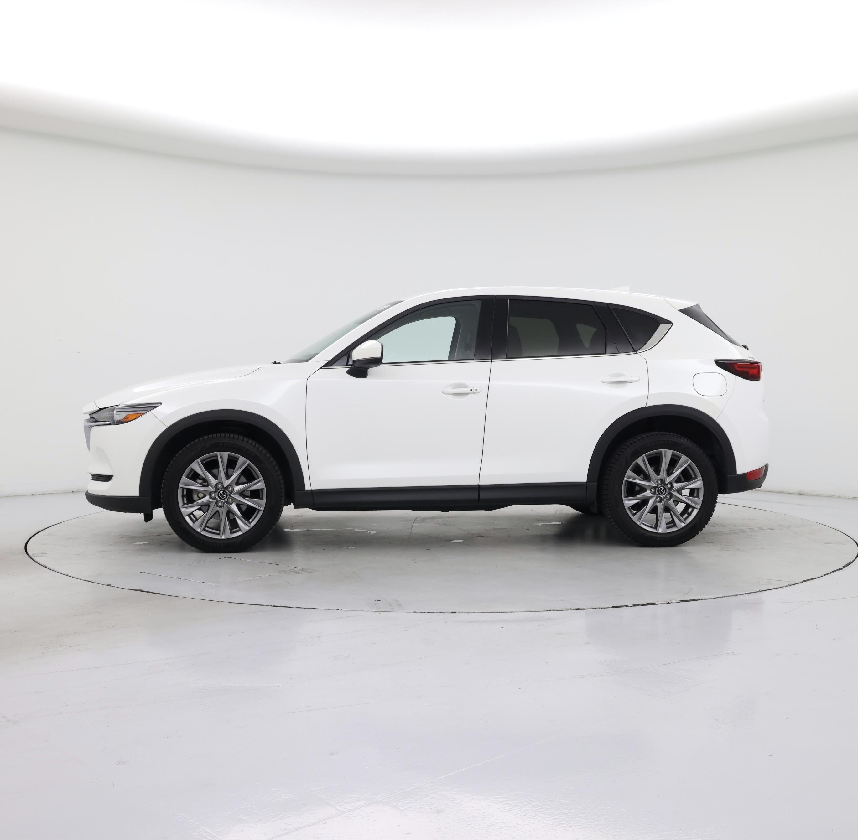 Thumbnail: 2021 Mazda CX-5 - 3