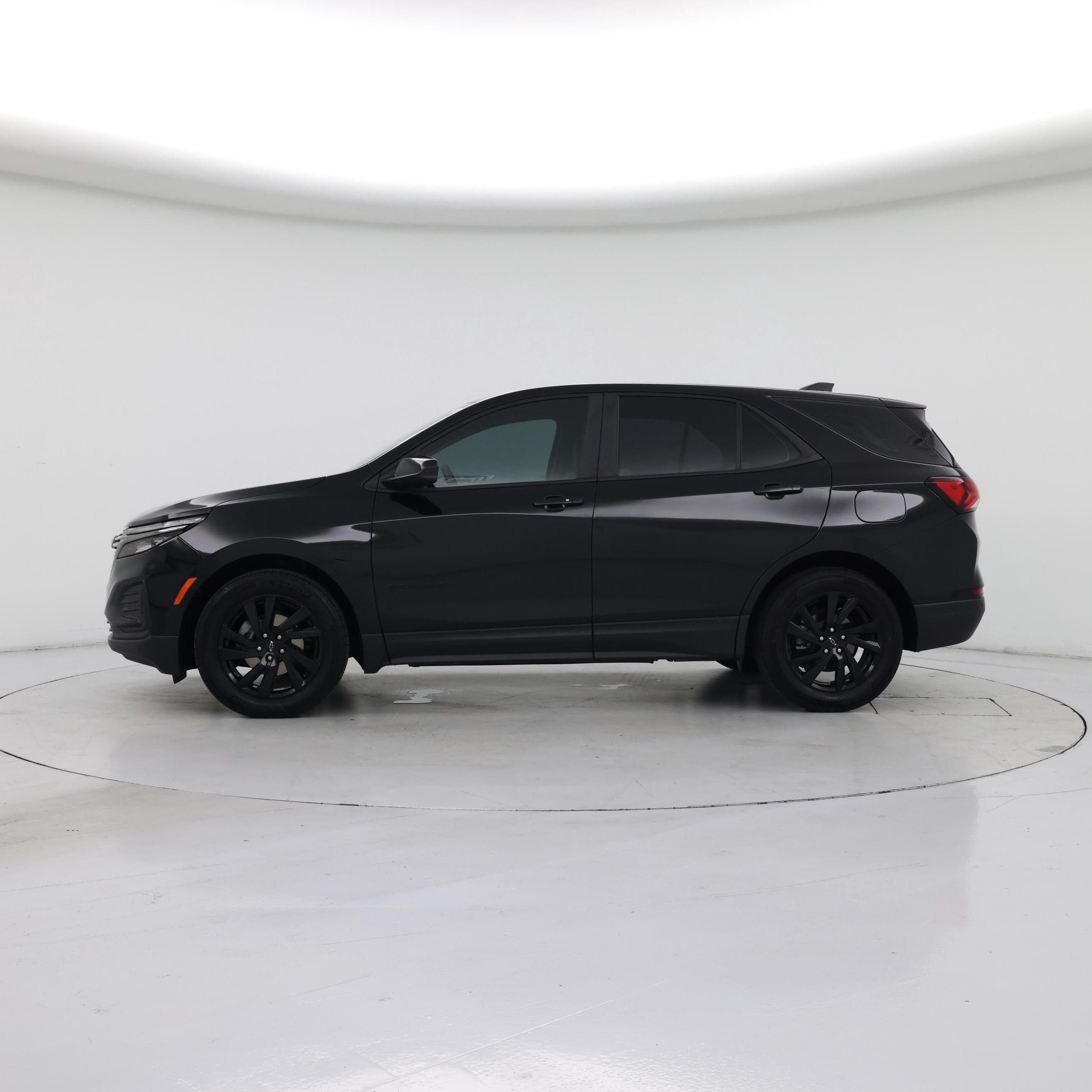 Thumbnail: 2024 Chevrolet Equinox - 3