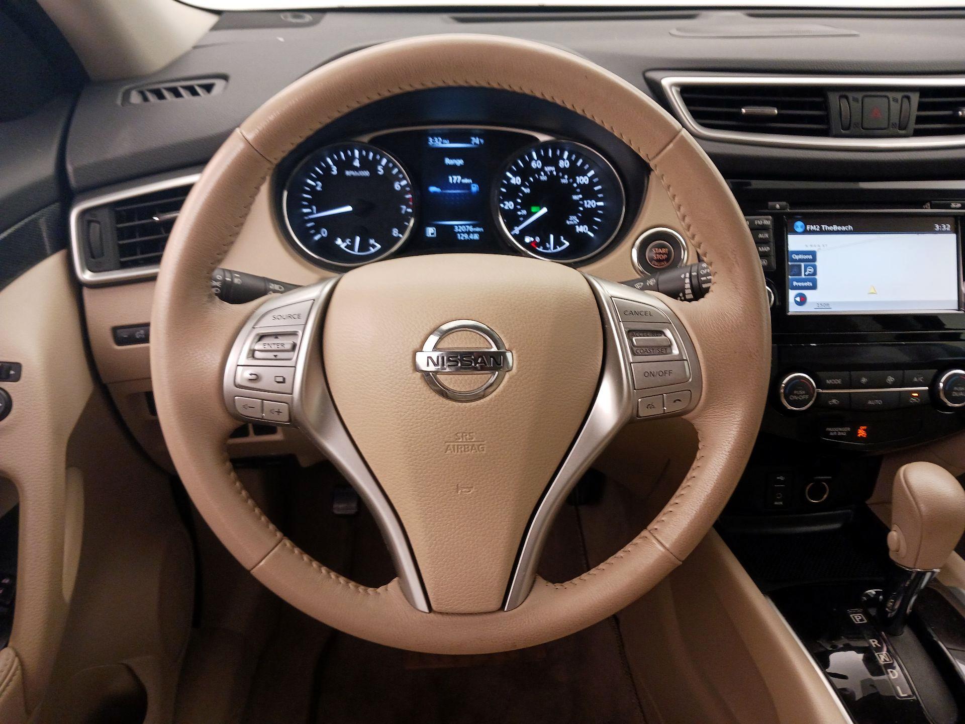 Thumbnail: 2015 Nissan Rogue - 10