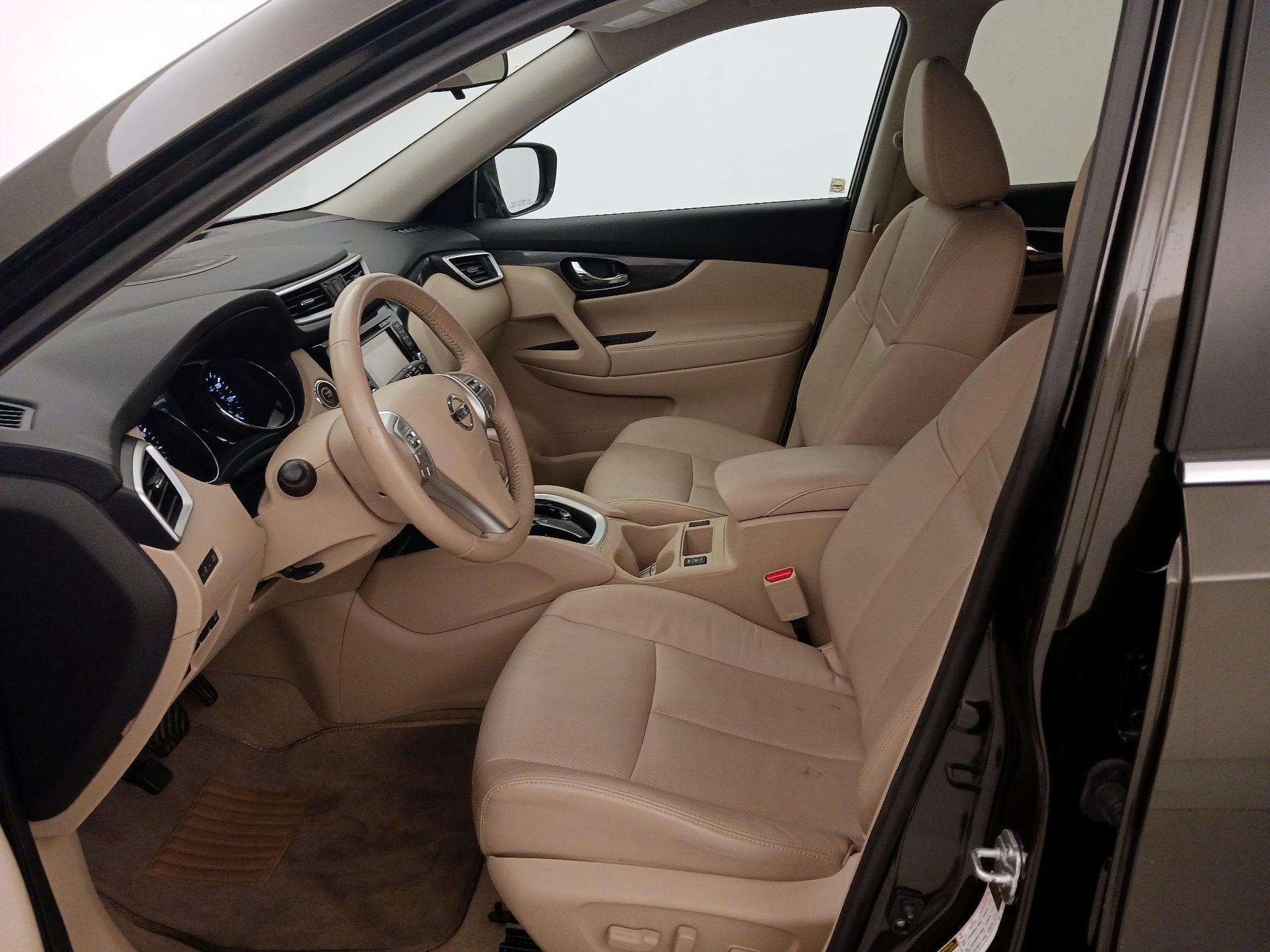 Thumbnail: 2015 Nissan Rogue - 11
