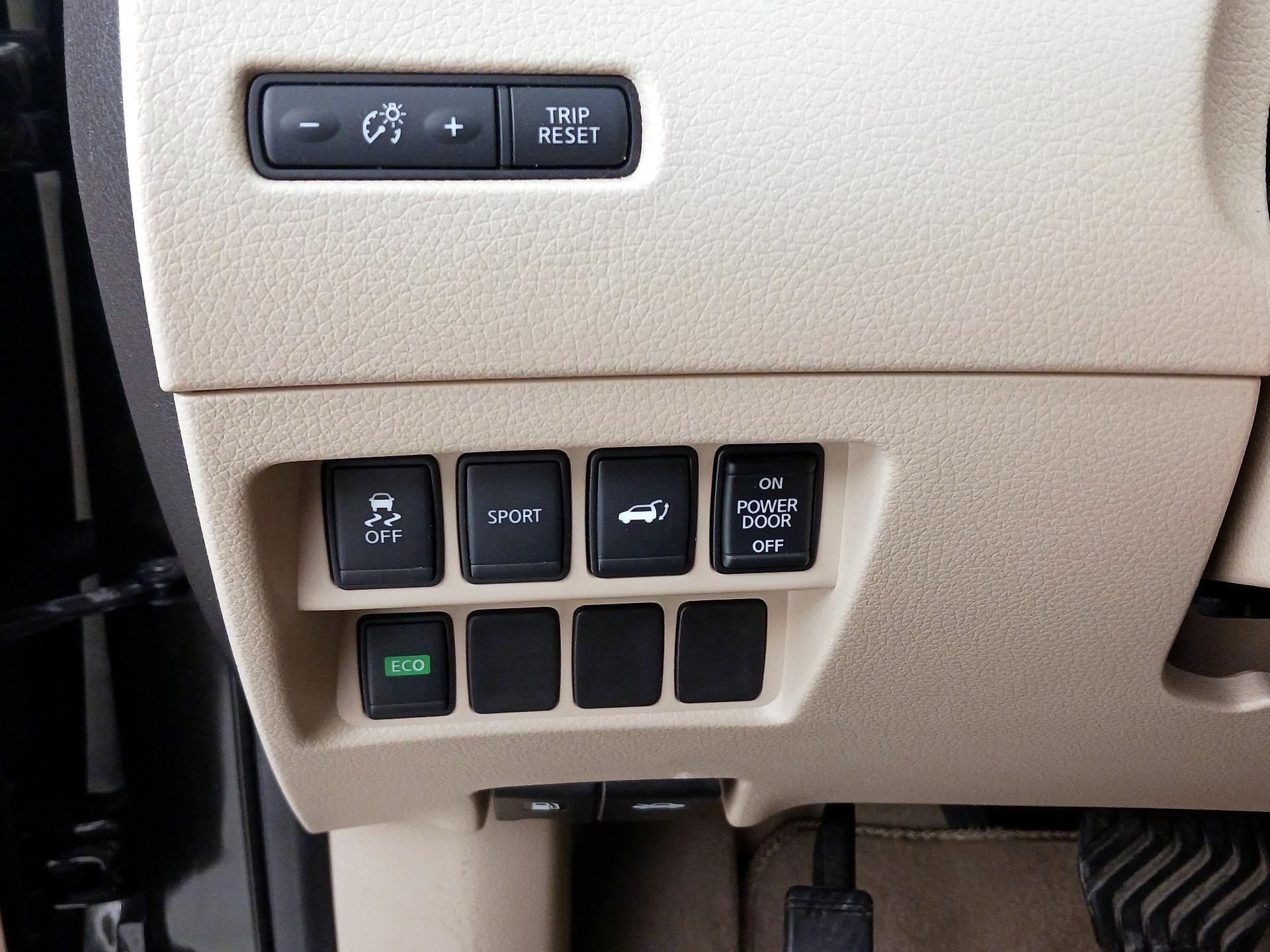 Thumbnail: 2015 Nissan Rogue - 13