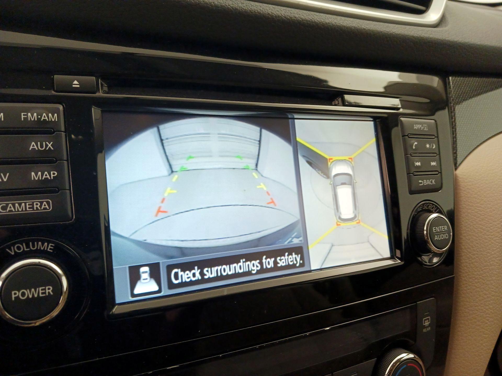 Thumbnail: 2015 Nissan Rogue - 15