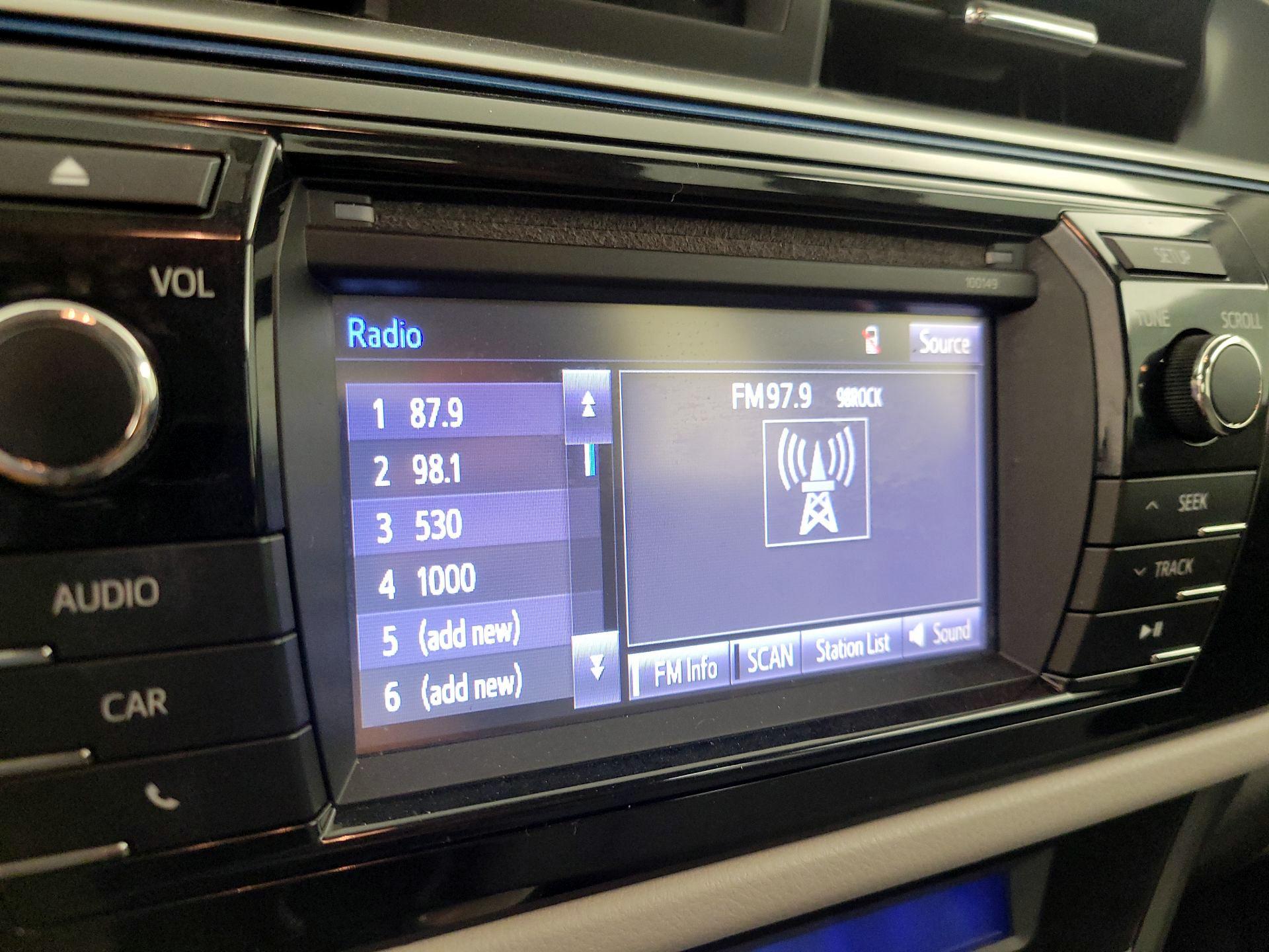 Thumbnail: 2014 Toyota Corolla - 15
