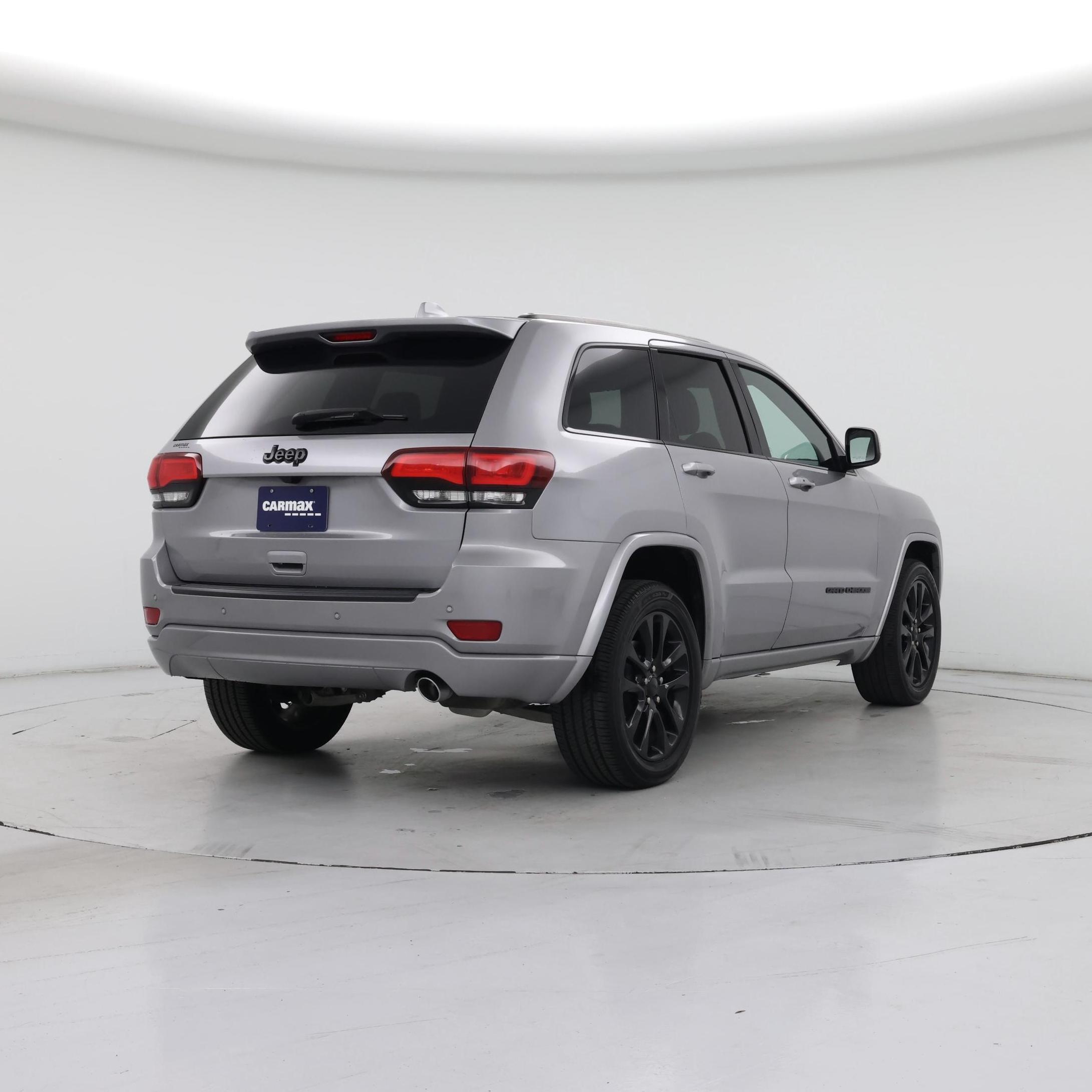 Thumbnail: 2020 Jeep Grand Cherokee - 8