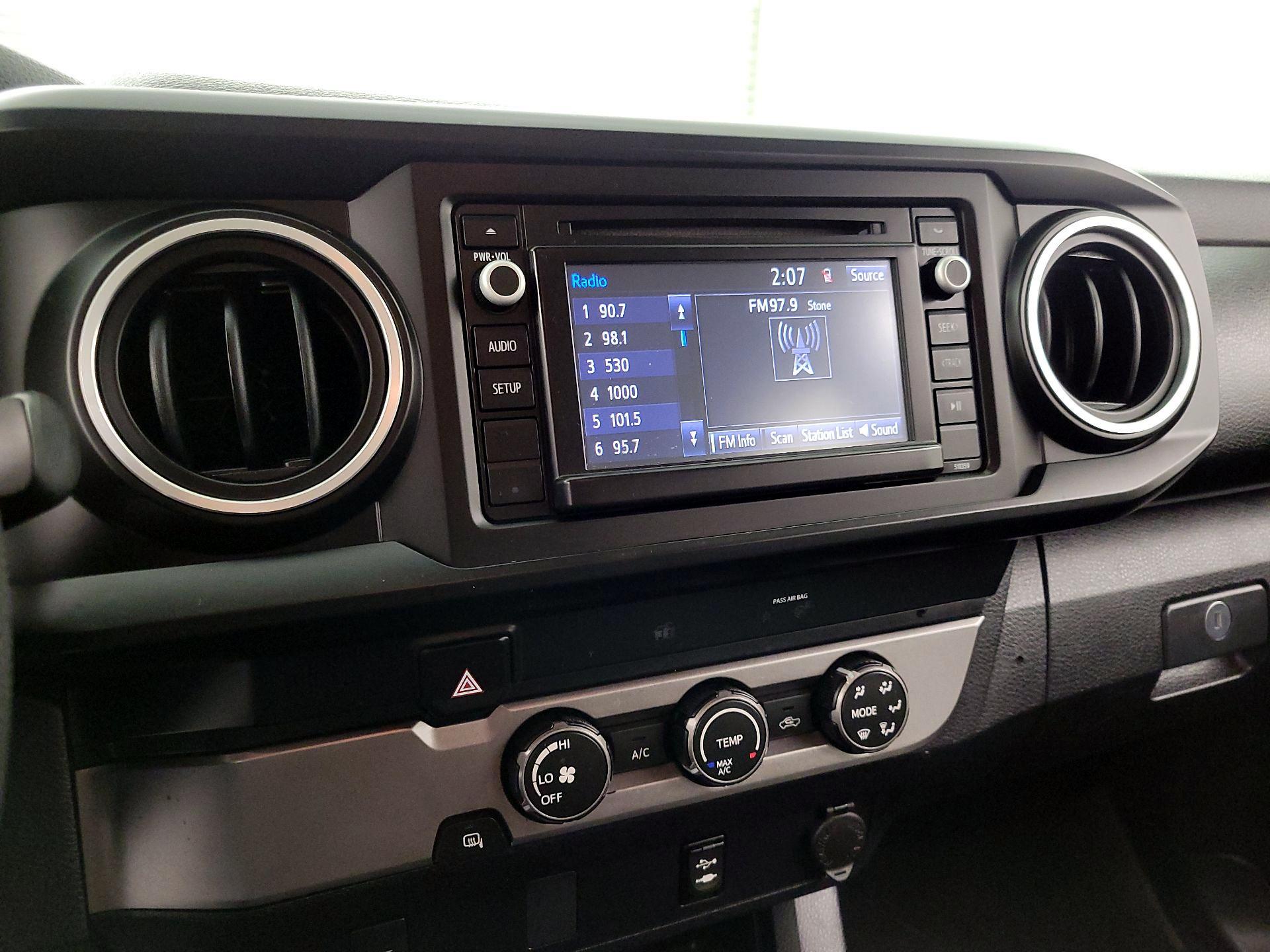 Thumbnail: 2019 Toyota Tacoma - 13