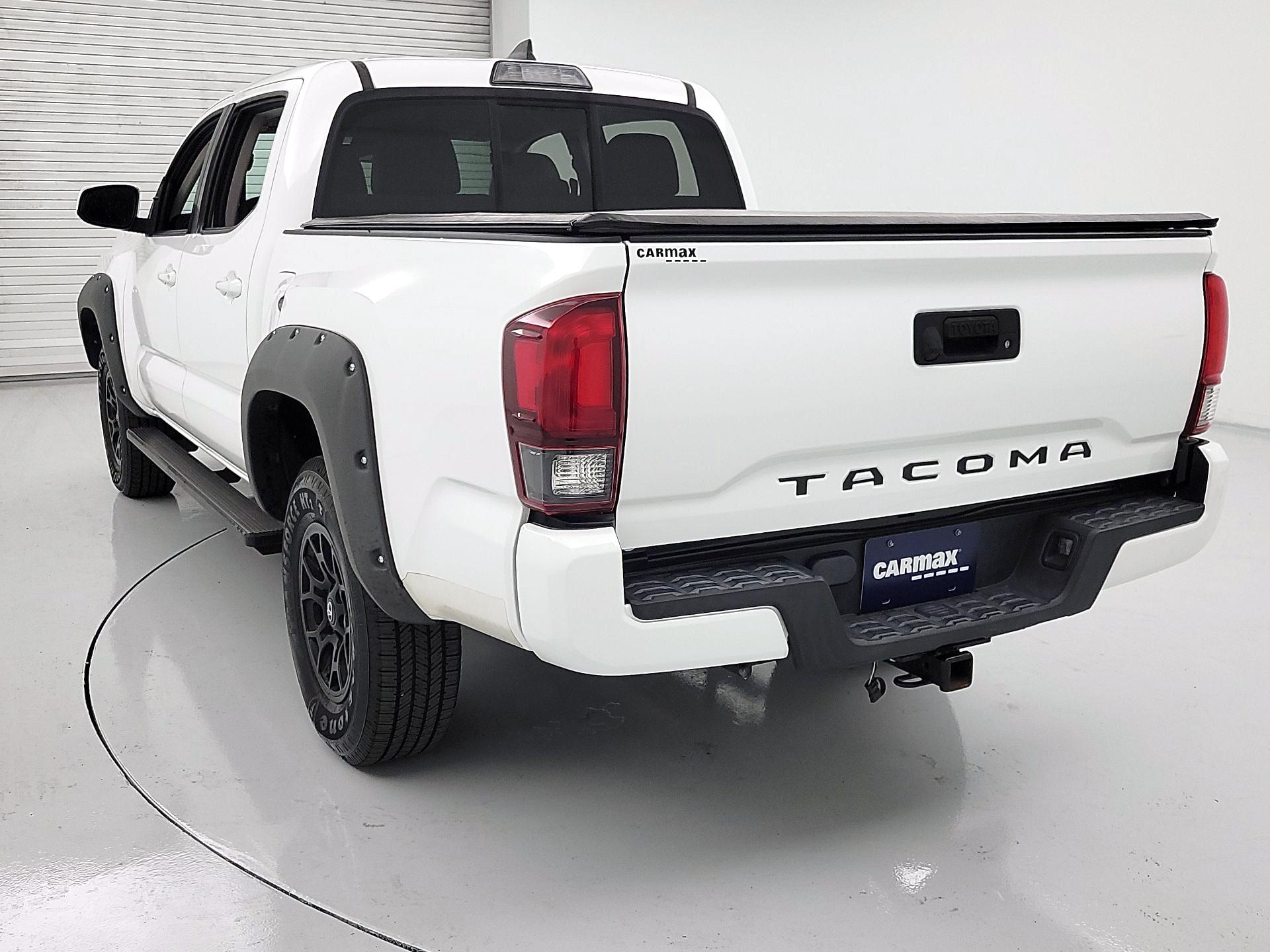 Thumbnail: 2019 Toyota Tacoma - 7