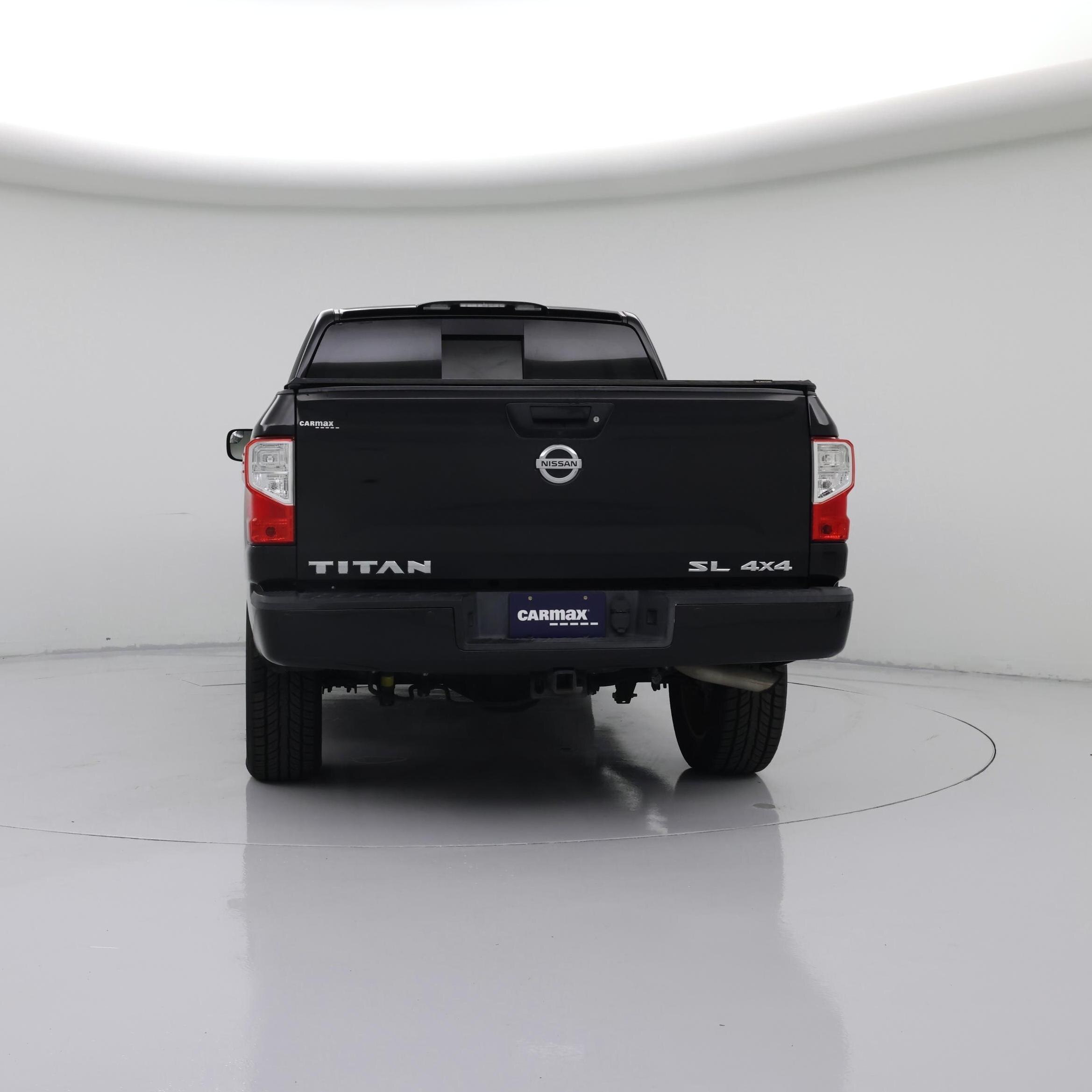 Thumbnail: 2017 Nissan Titan - 6