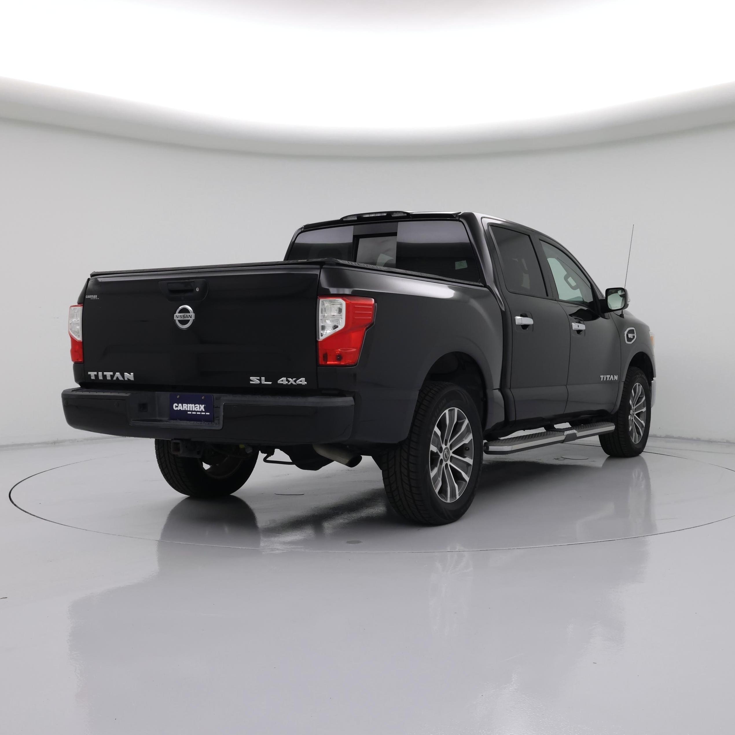 Thumbnail: 2017 Nissan Titan - 8