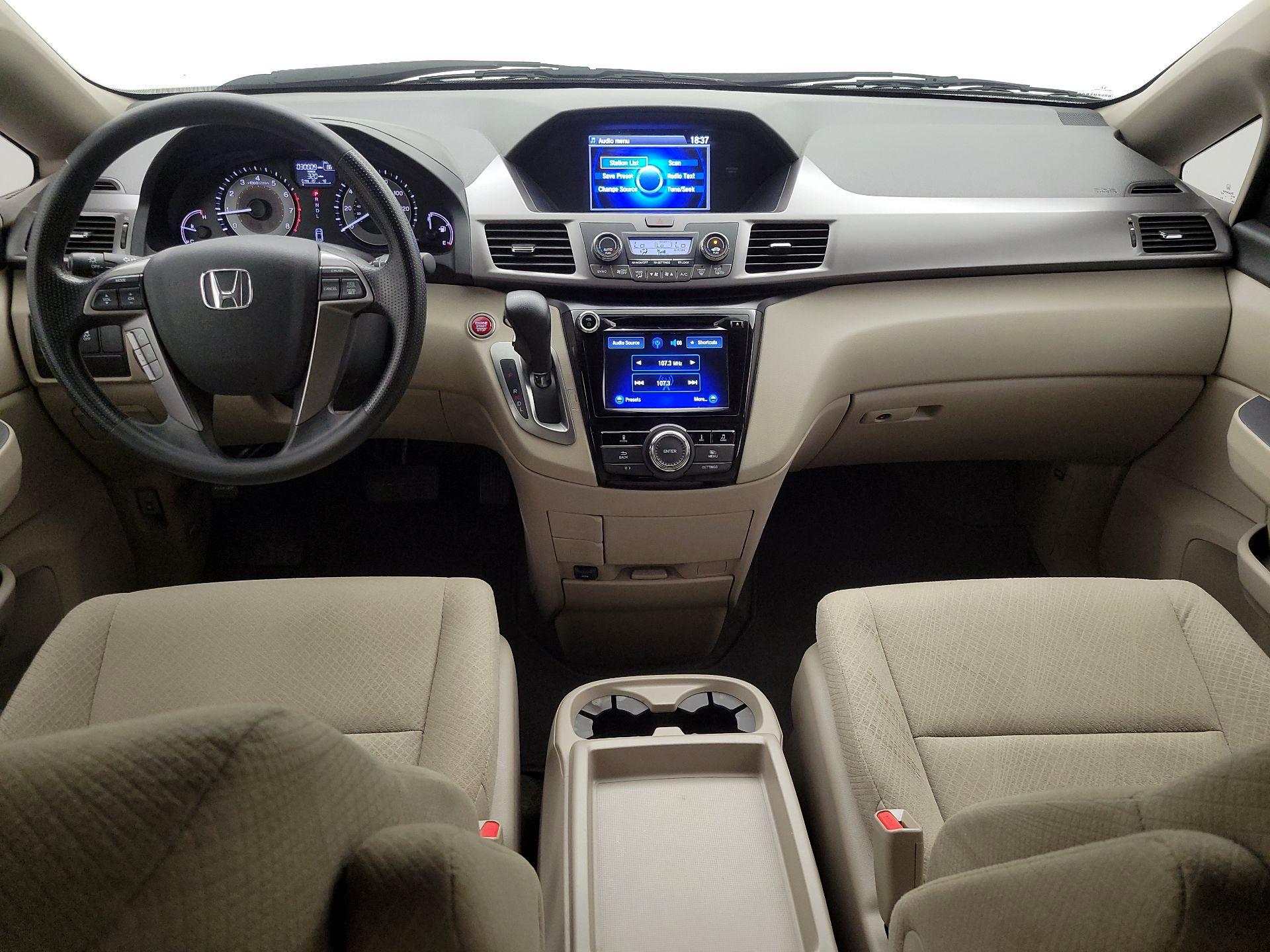 Thumbnail: 2015 Honda Odyssey - 9