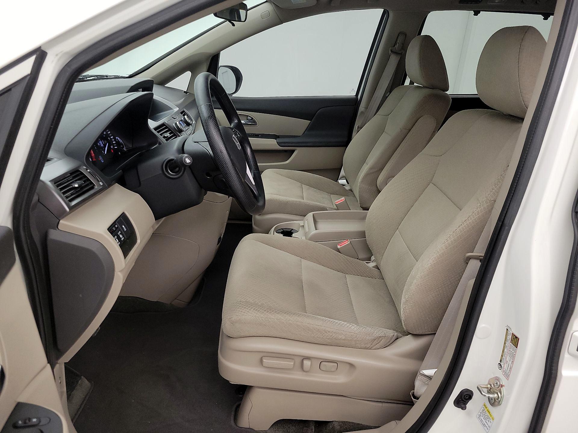 Thumbnail: 2015 Honda Odyssey - 11