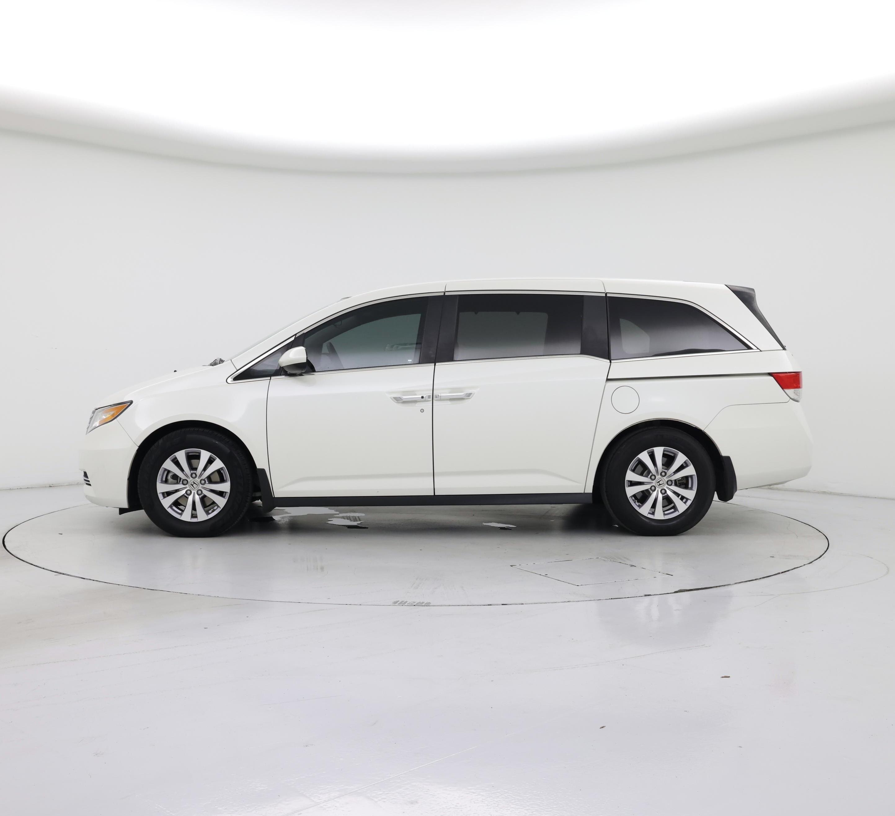 Thumbnail: 2015 Honda Odyssey - 3