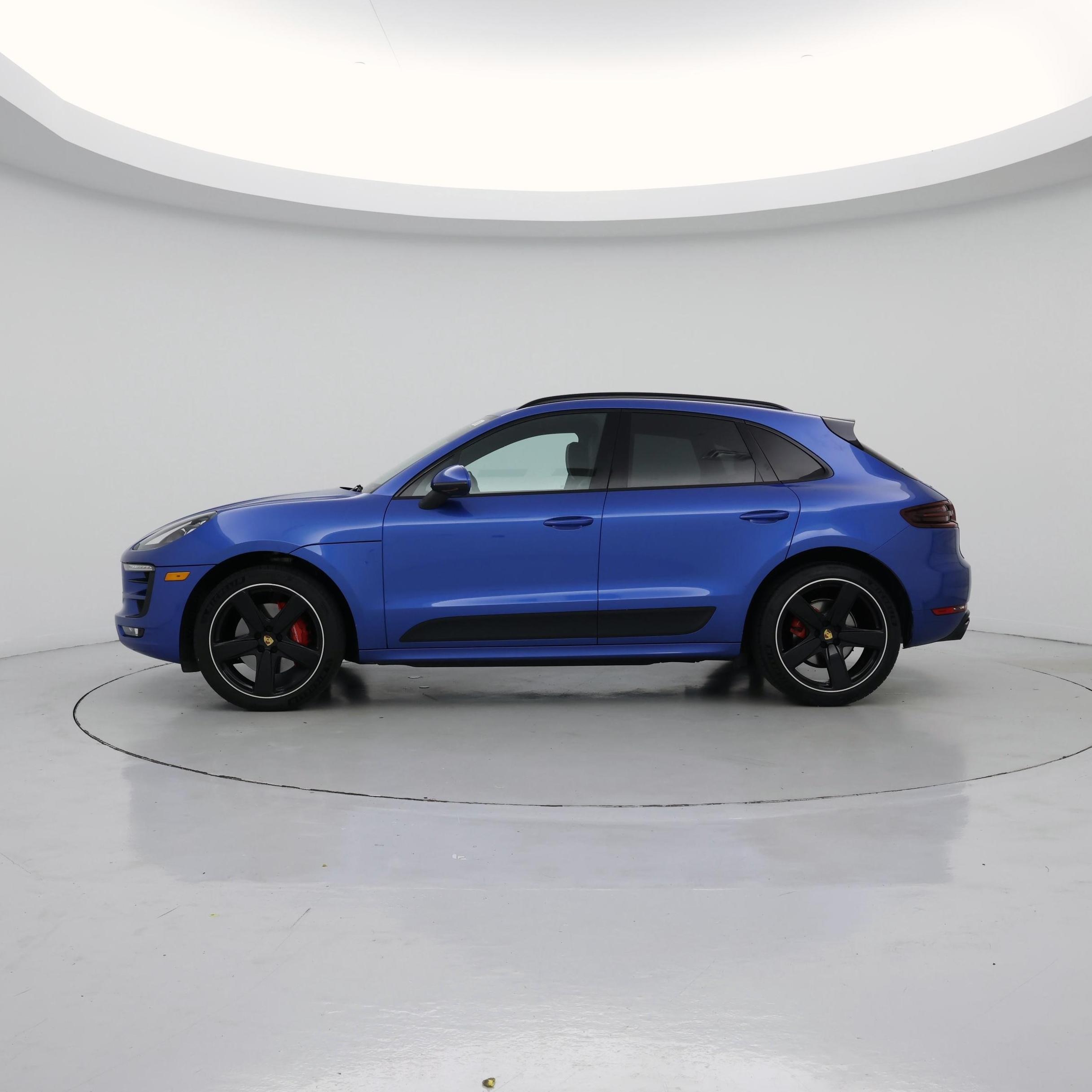 Thumbnail: 2018 Porsche Macan - 3