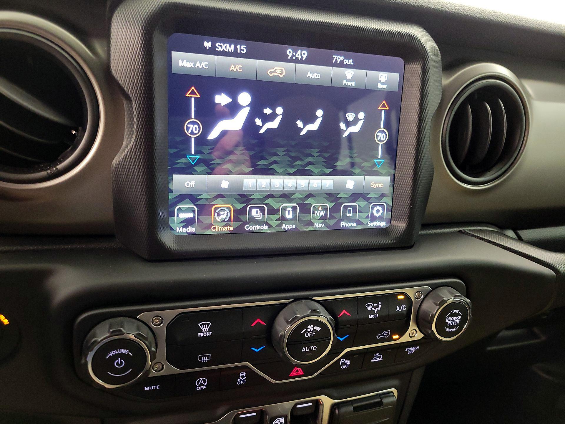 Thumbnail: 2021 Jeep Wrangler - 17