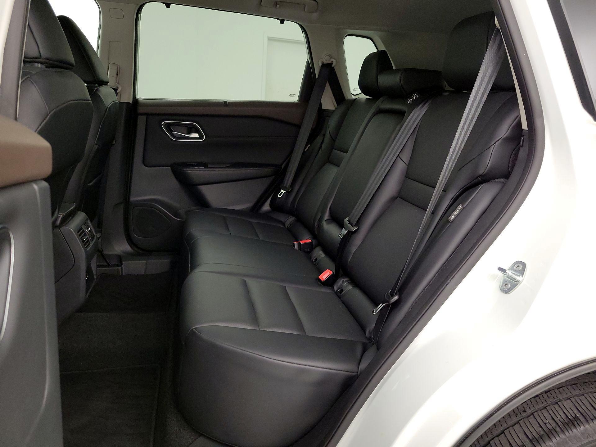 Thumbnail: 2021 Nissan Rogue - 20