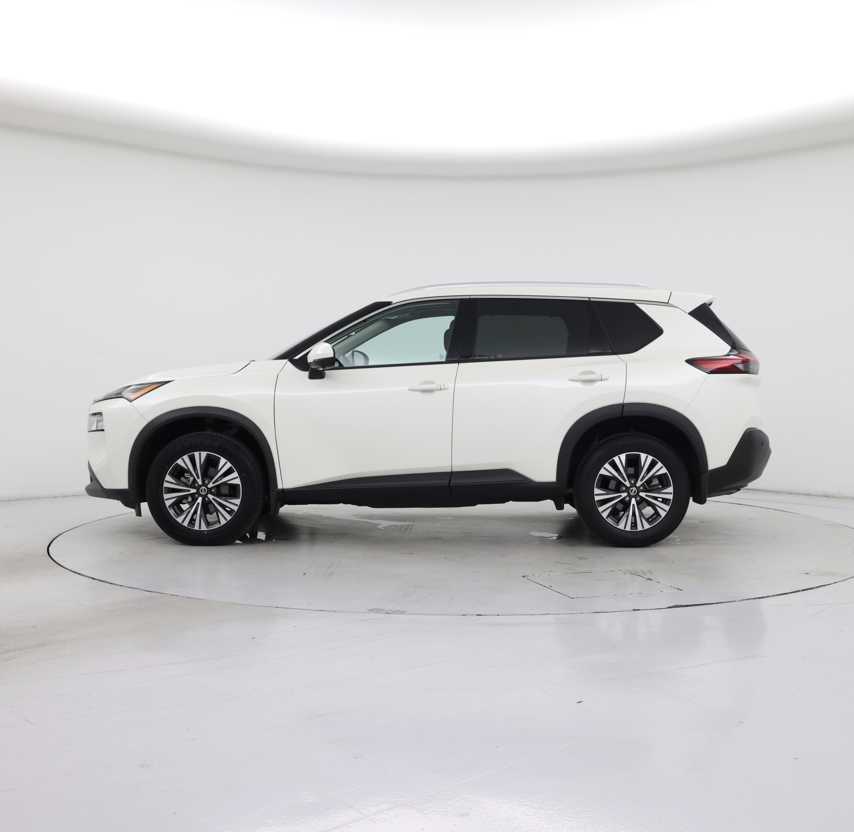 Thumbnail: 2021 Nissan Rogue - 3
