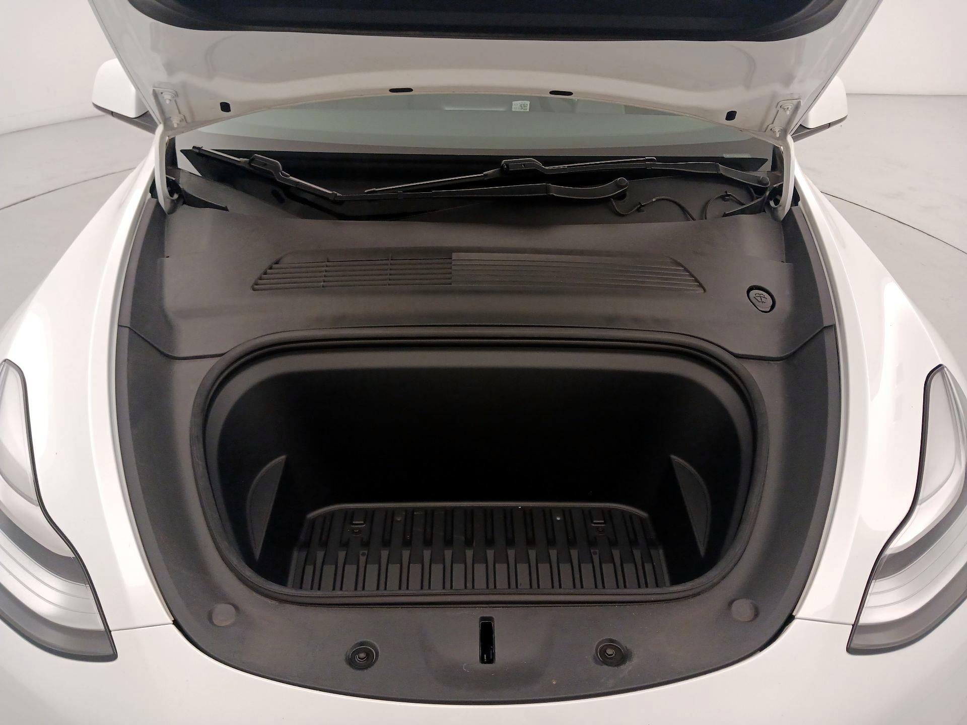 Thumbnail: 2021 Tesla Model Y - 20