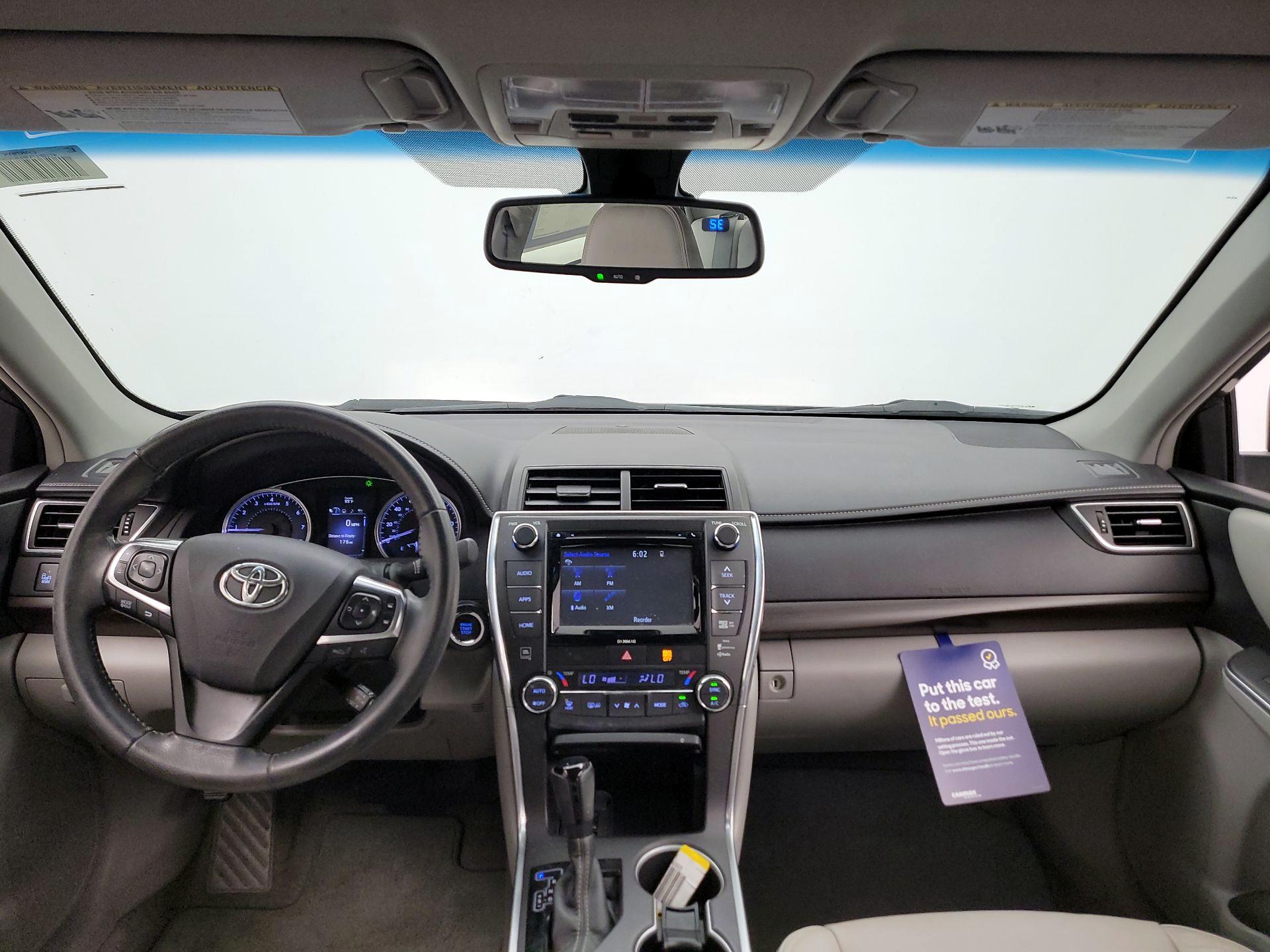Thumbnail: 2017 Toyota Camry - 9