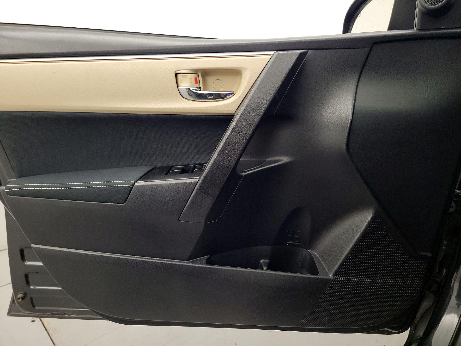Thumbnail: 2014 Toyota Corolla - 12