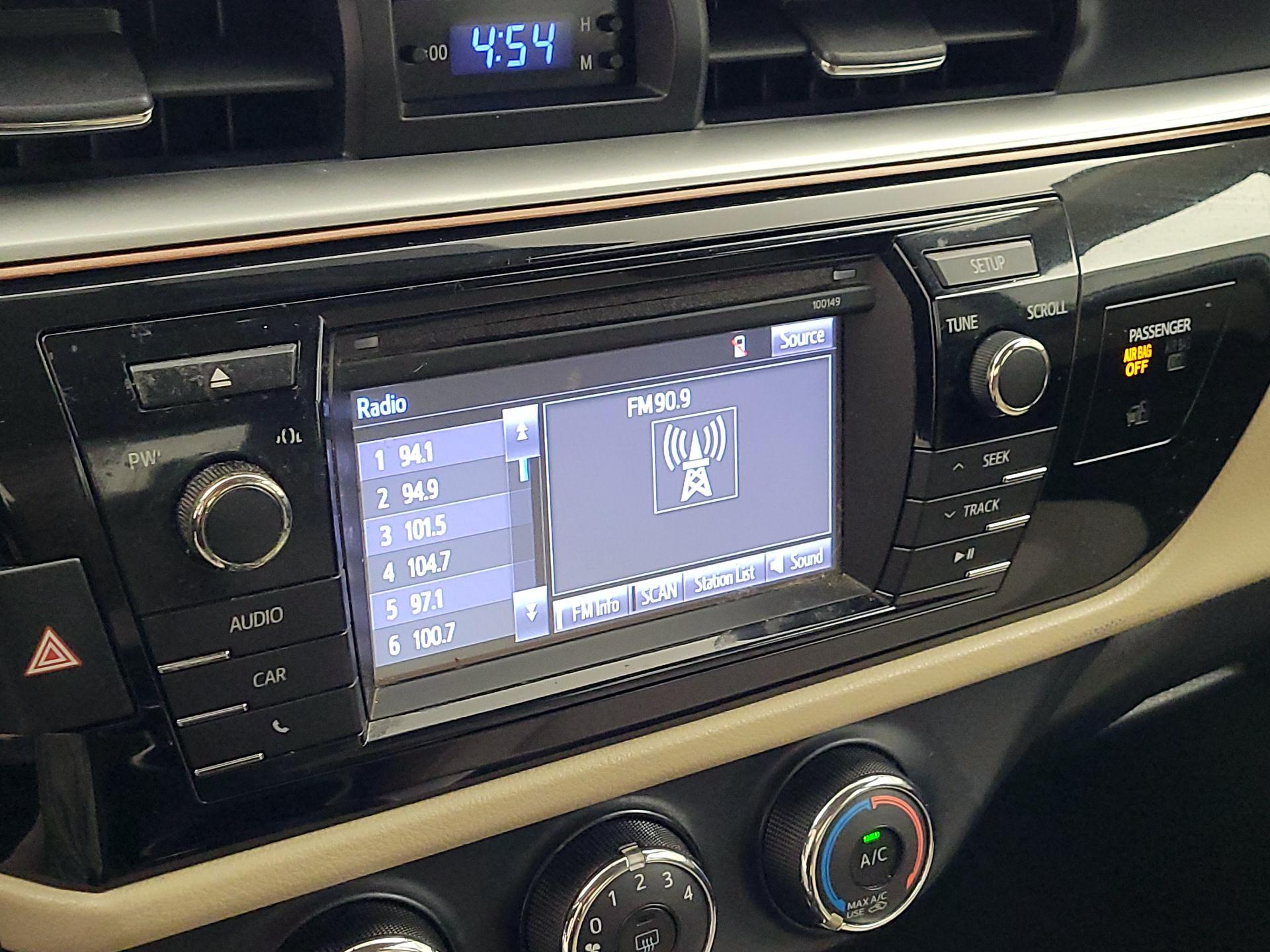 Thumbnail: 2014 Toyota Corolla - 14