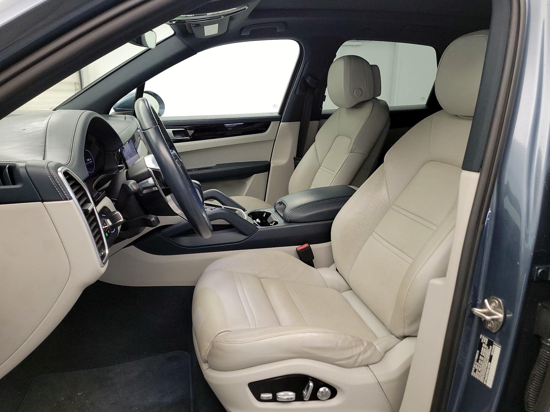 Thumbnail: 2019 Porsche Cayenne - 11