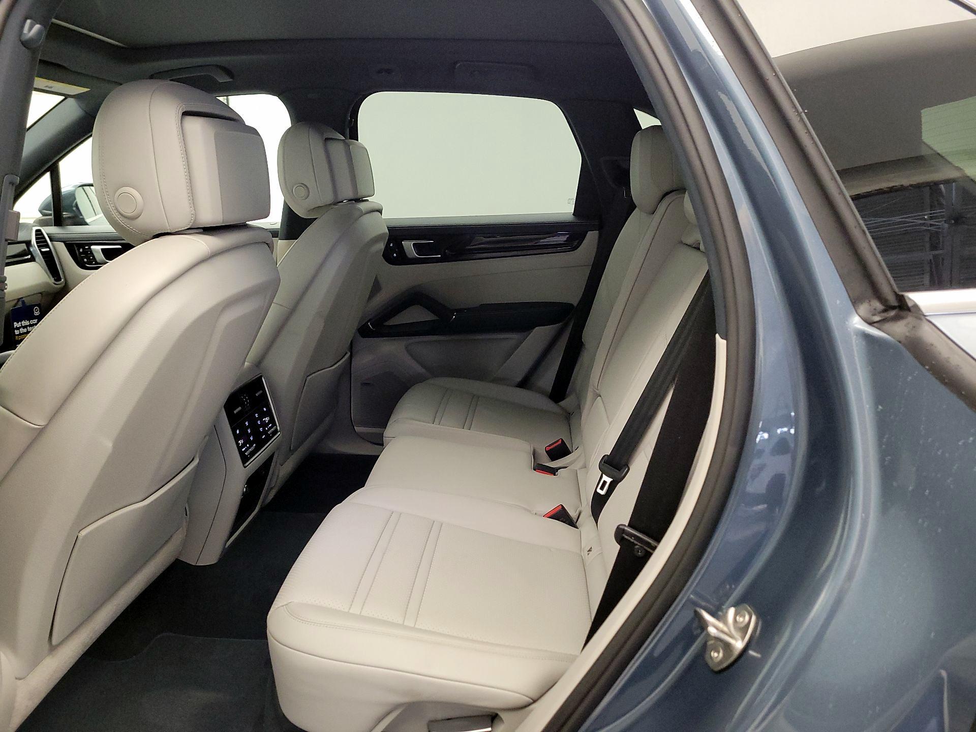 Thumbnail: 2019 Porsche Cayenne - 20