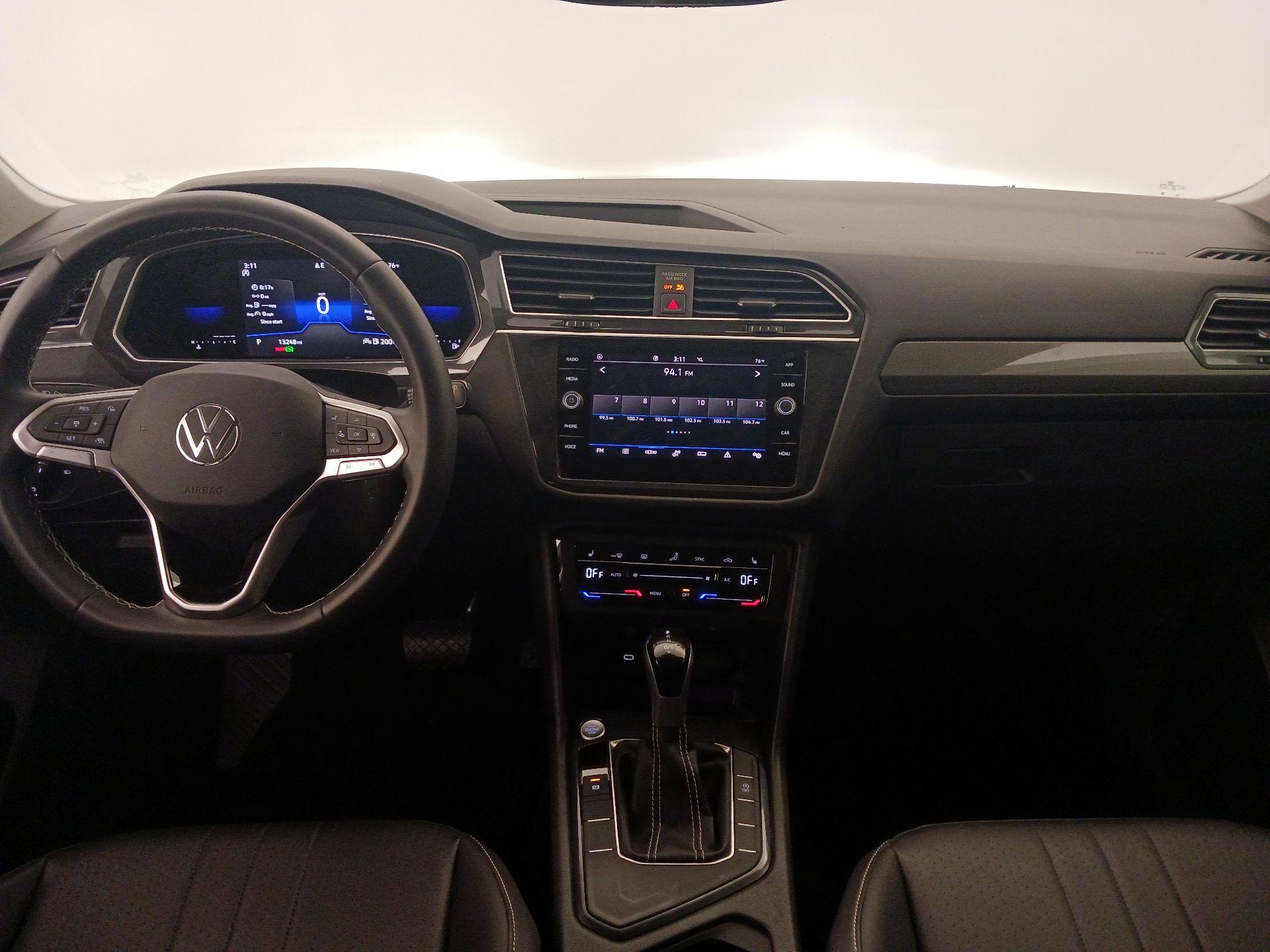 Thumbnail: 2023 Volkswagen Tiguan - 9