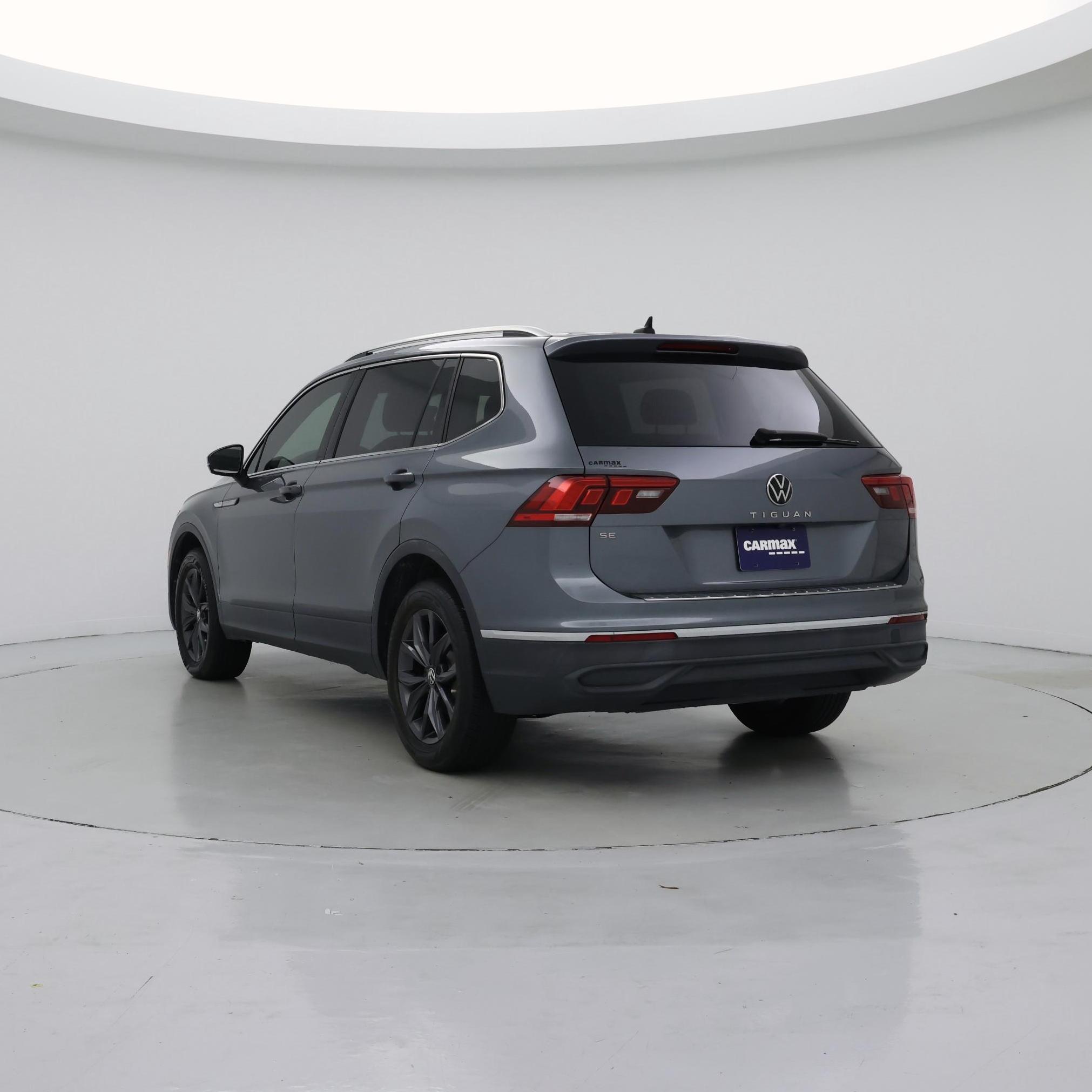 Thumbnail: 2023 Volkswagen Tiguan - 2