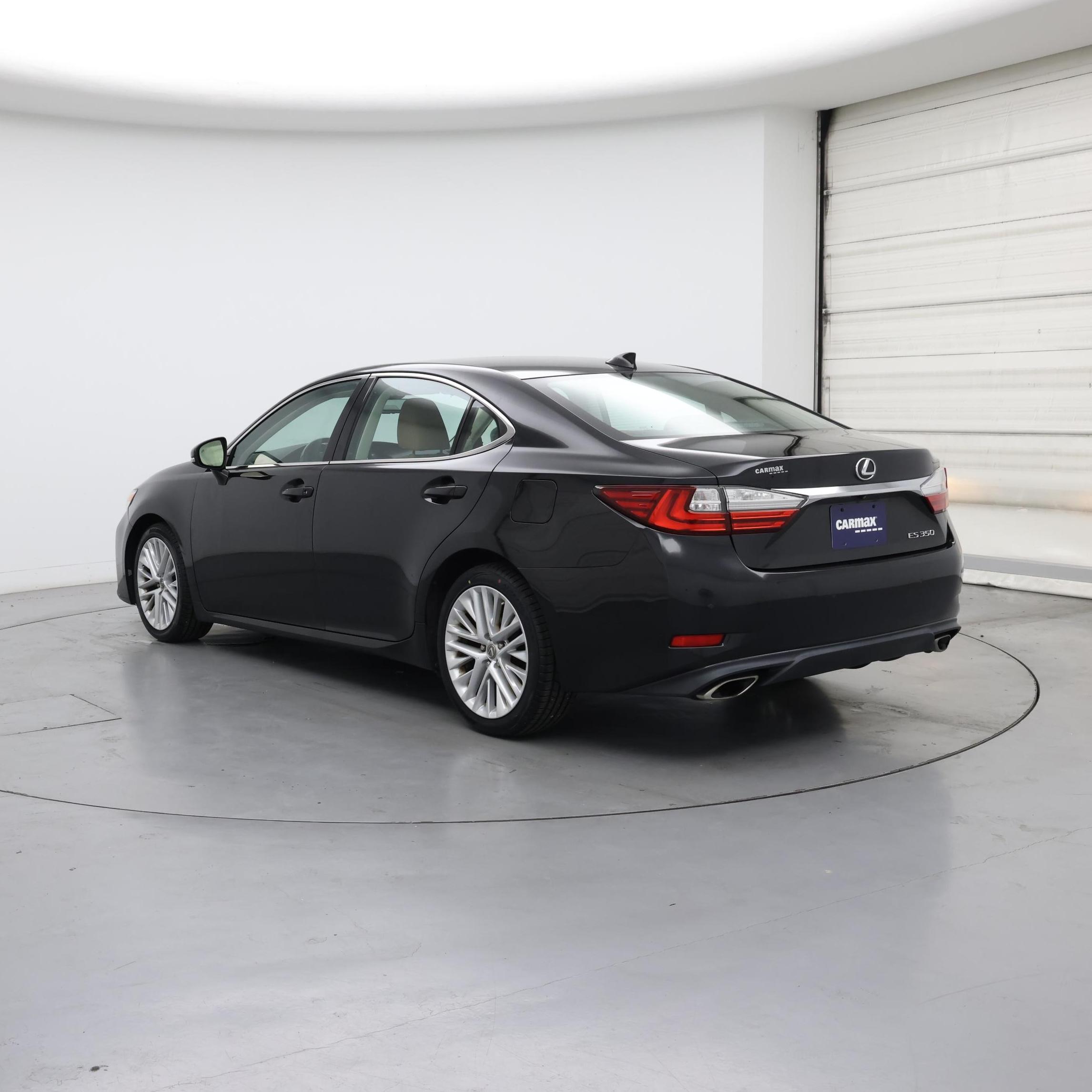Thumbnail: 2018 Lexus ES - 2