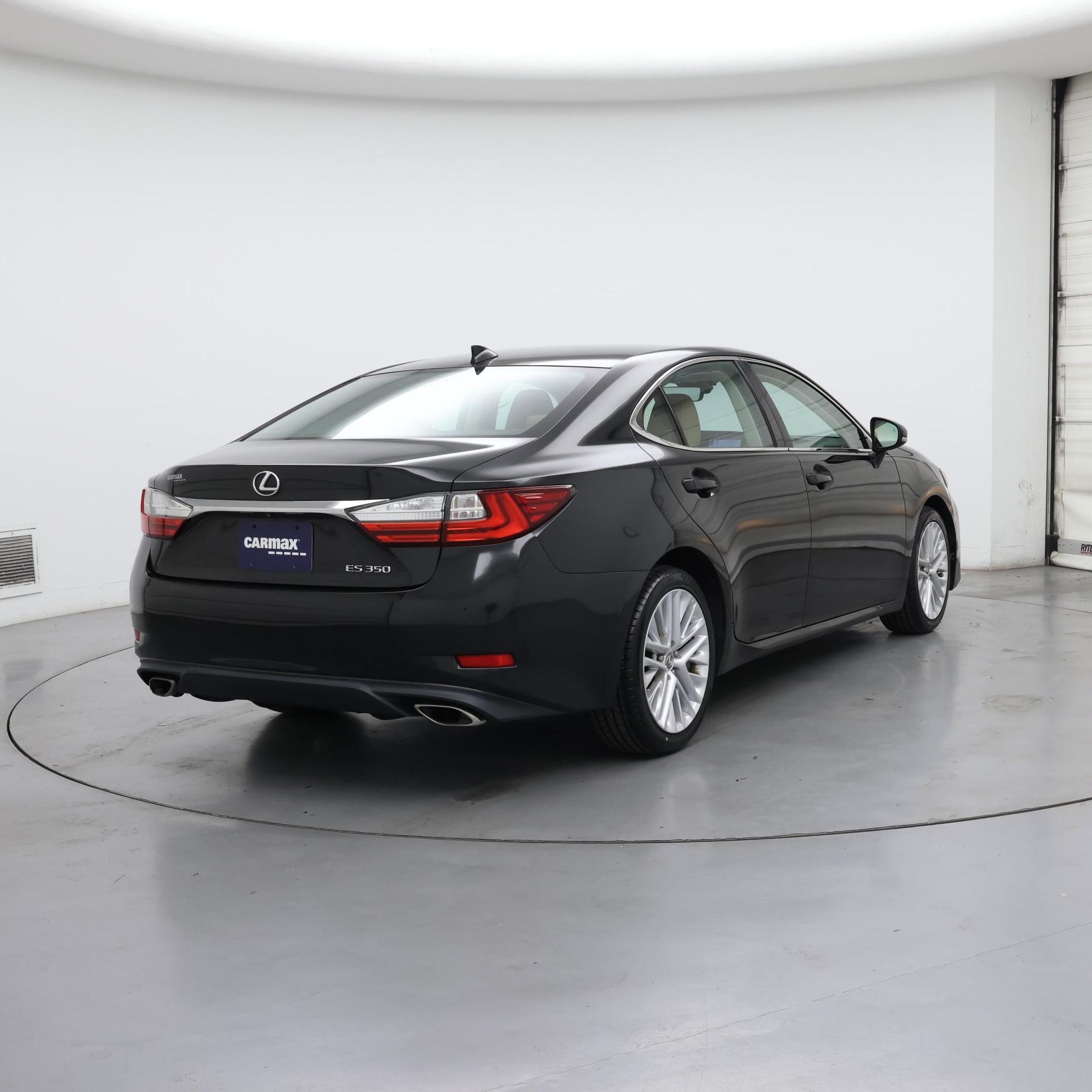 Thumbnail: 2018 Lexus ES - 8