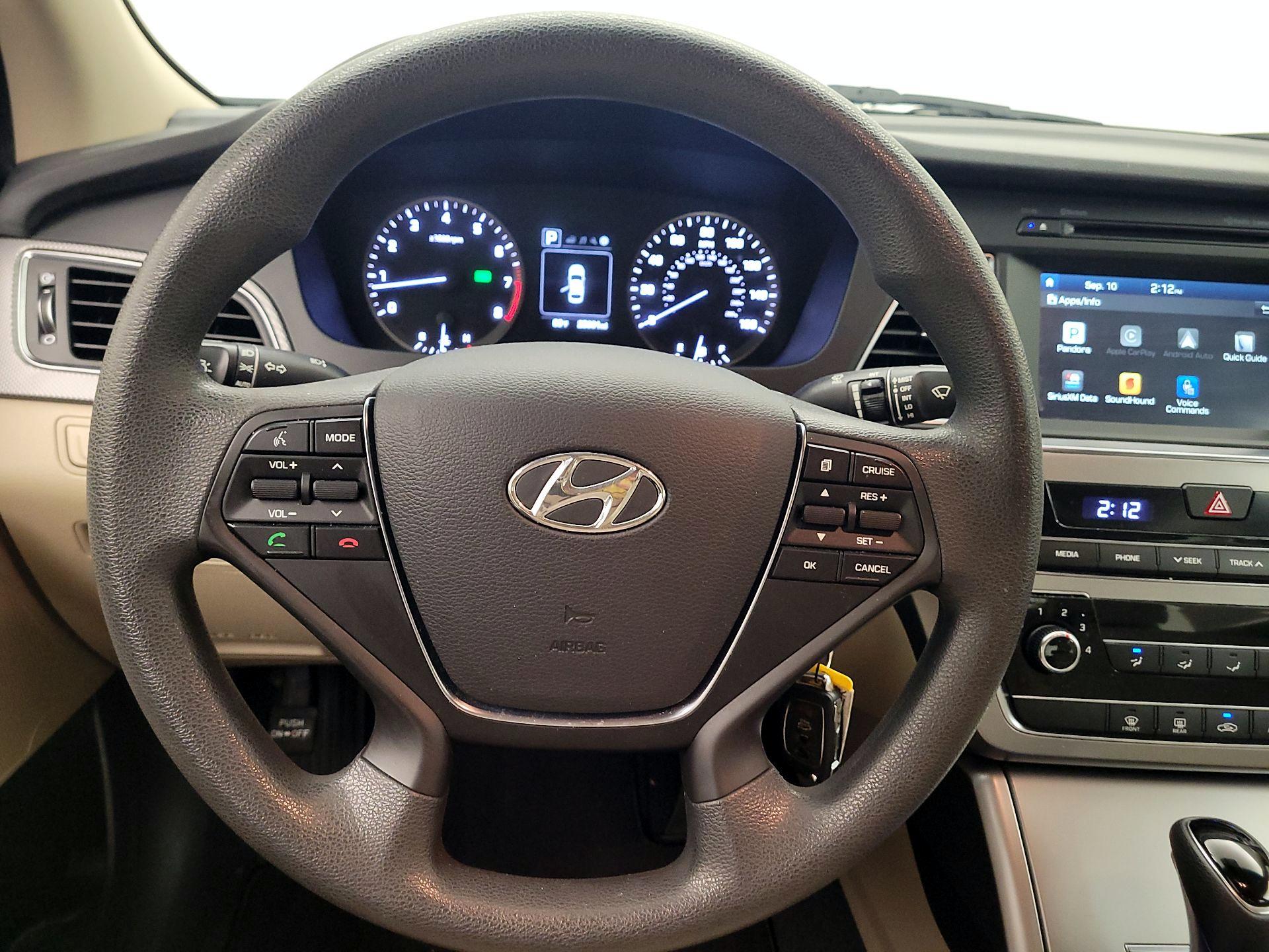 Thumbnail: 2017 Hyundai Sonata - 10