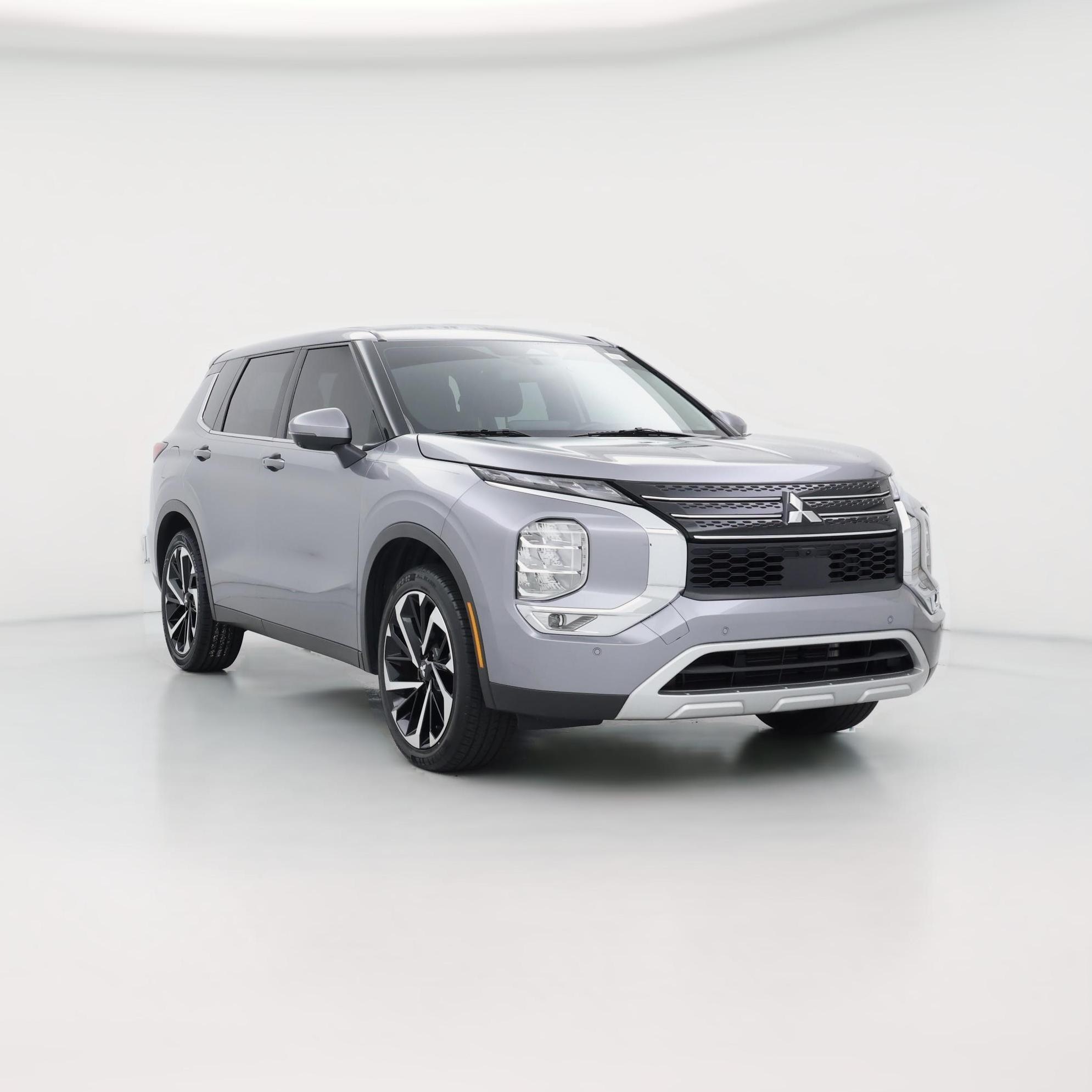 Thumbnail: 2022 Mitsubishi Outlander - 1