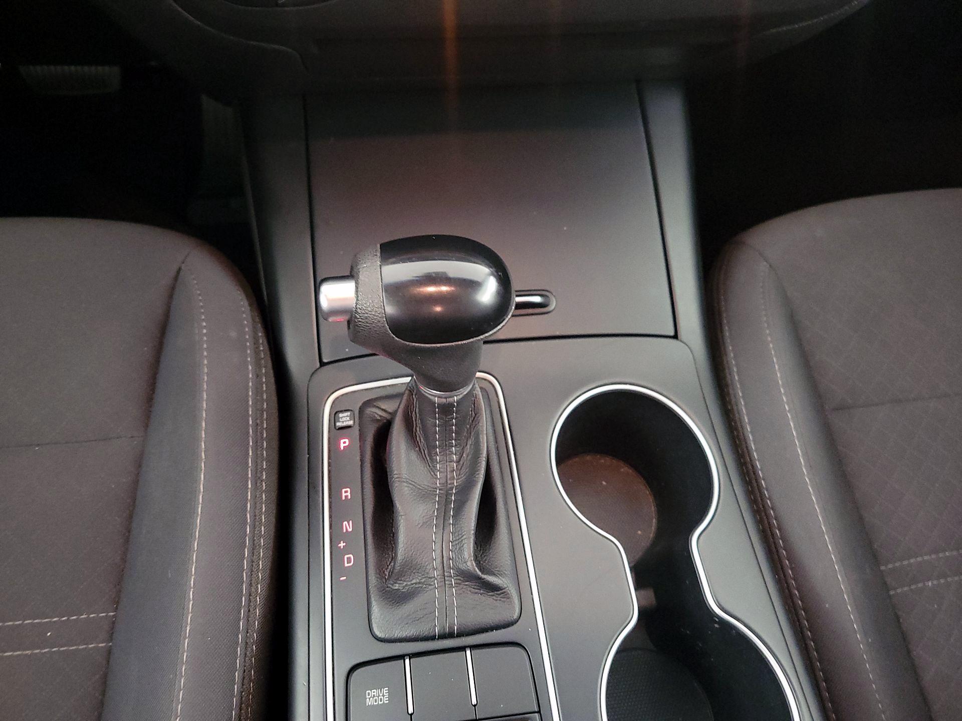 Thumbnail: 2016 Kia Sorento - 15