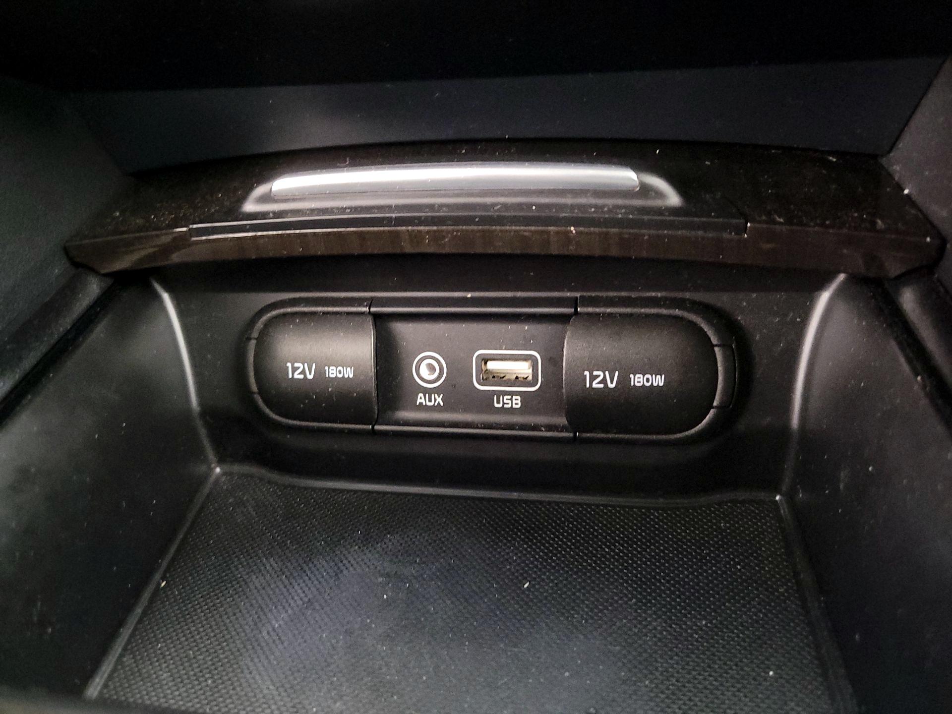 Thumbnail: 2019 Kia Optima - 16