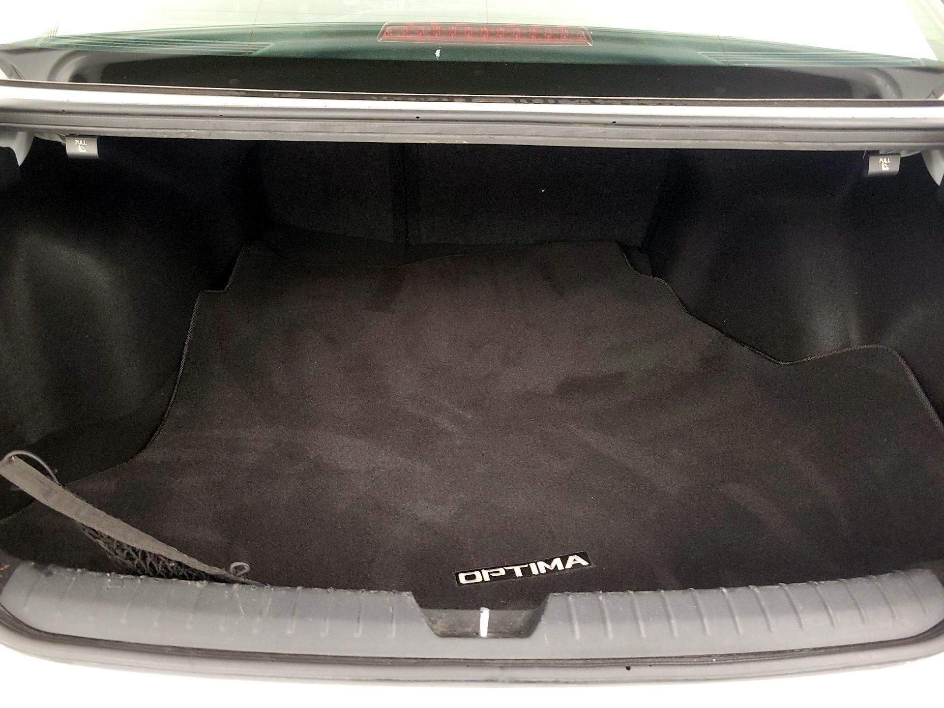 Thumbnail: 2019 Kia Optima - 18