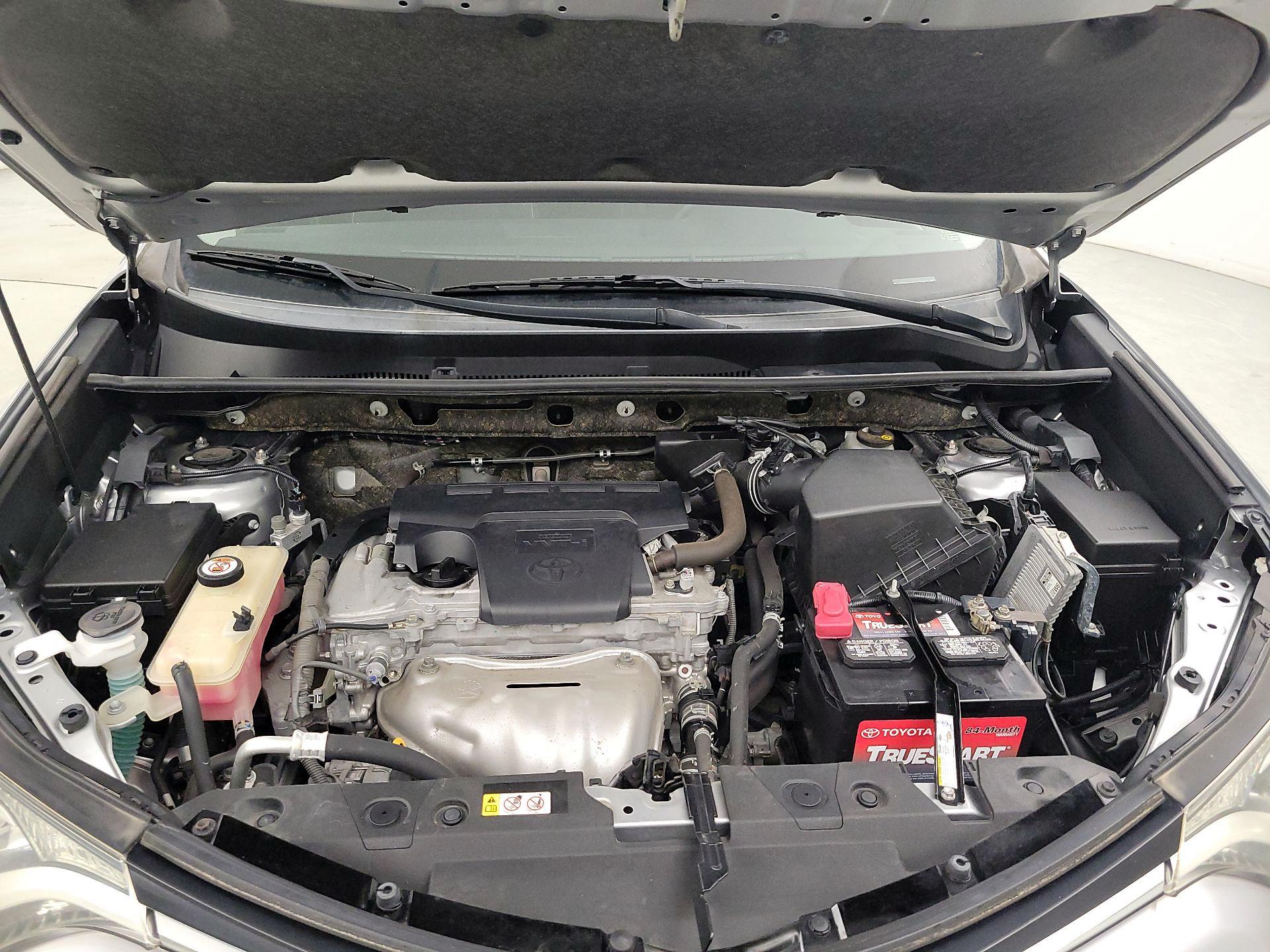 Thumbnail: 2018 Toyota RAV4 - 20
