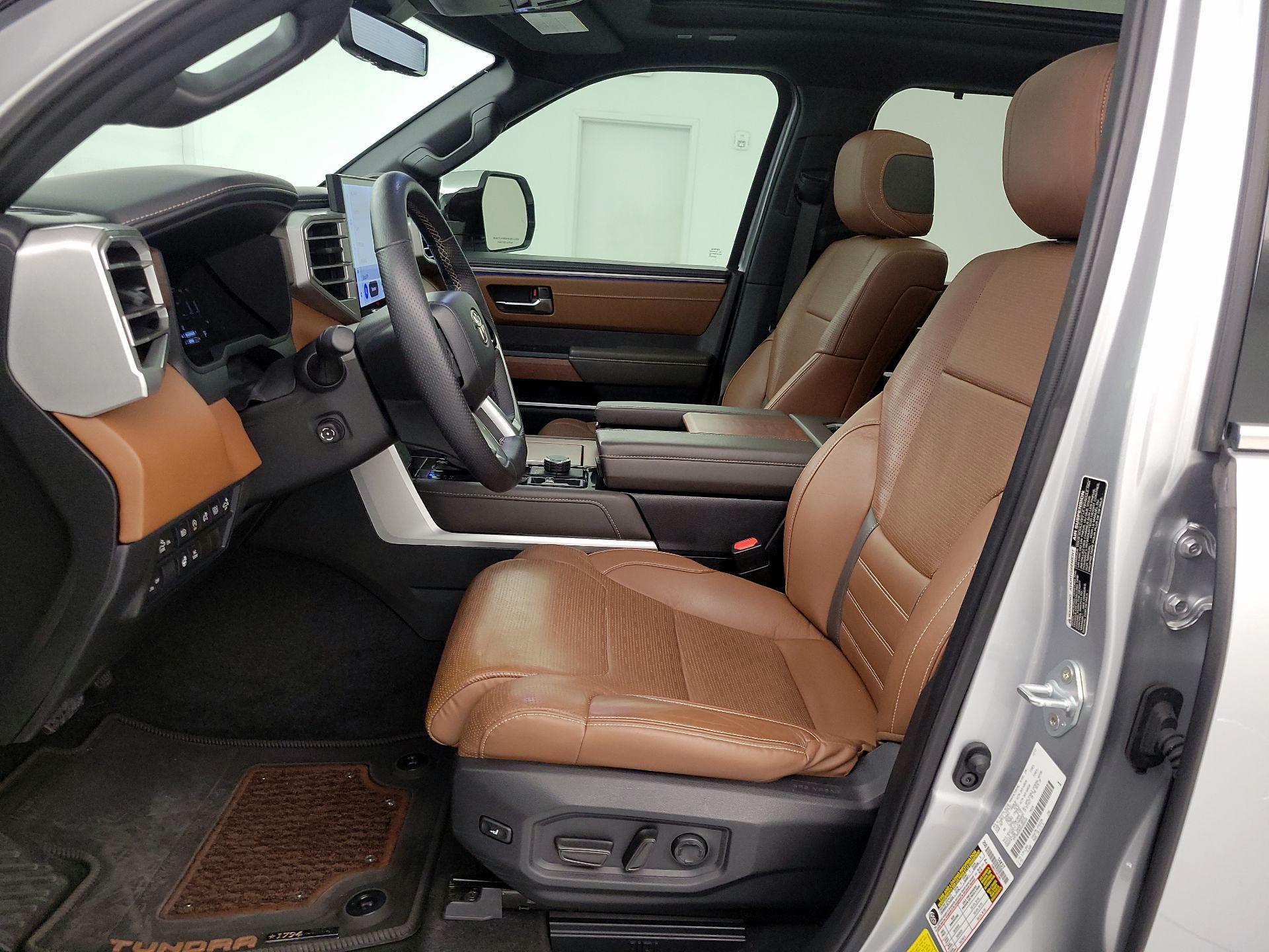 Thumbnail: 2022 Toyota Tundra - 9