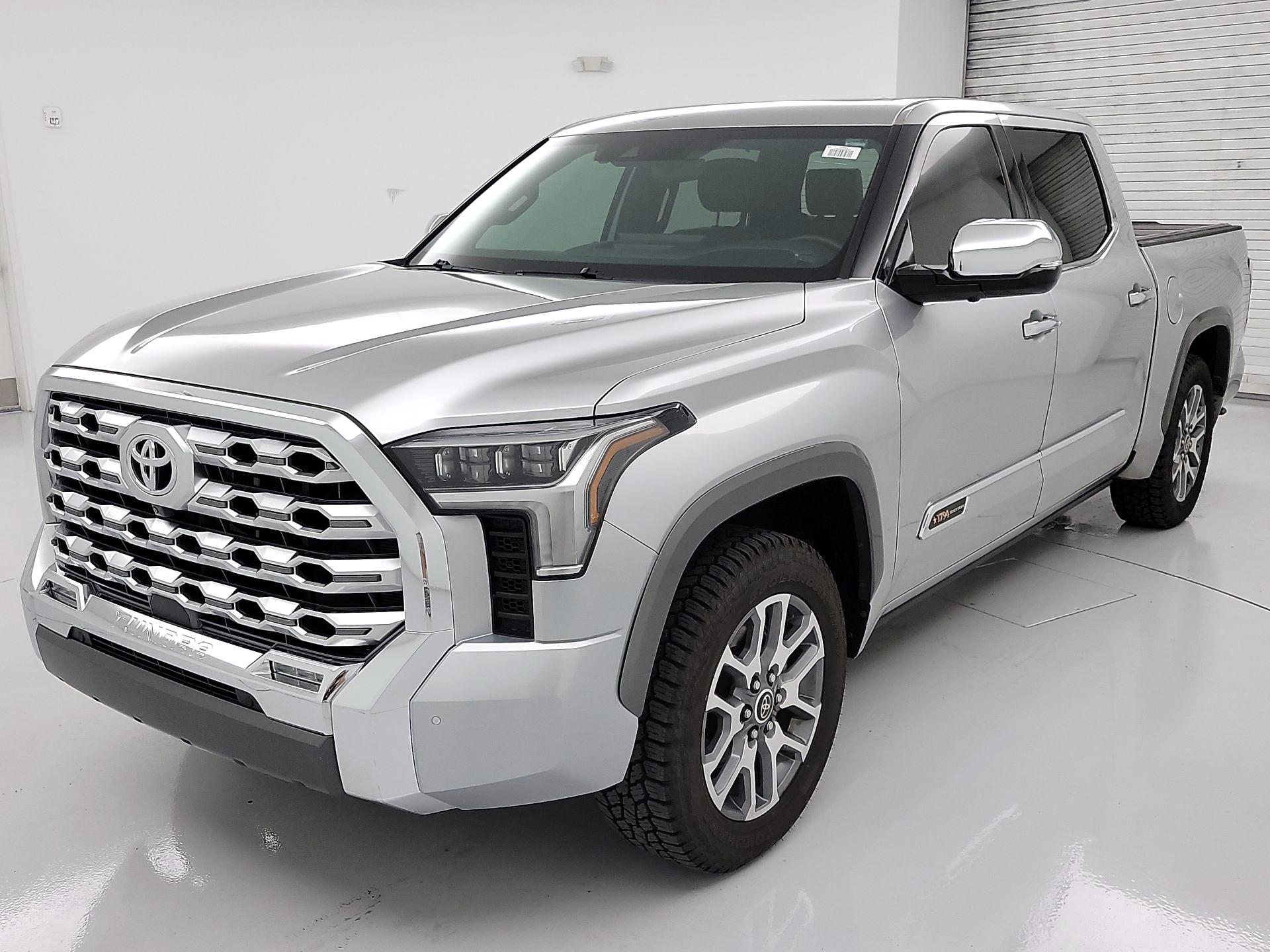 Thumbnail: 2022 Toyota Tundra - 3