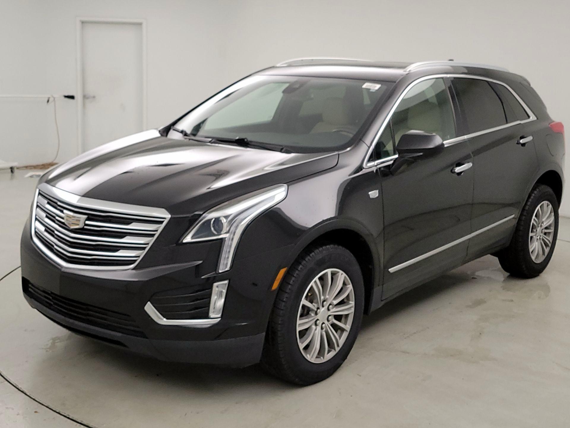 Thumbnail: 2019 Cadillac XT5 - 3