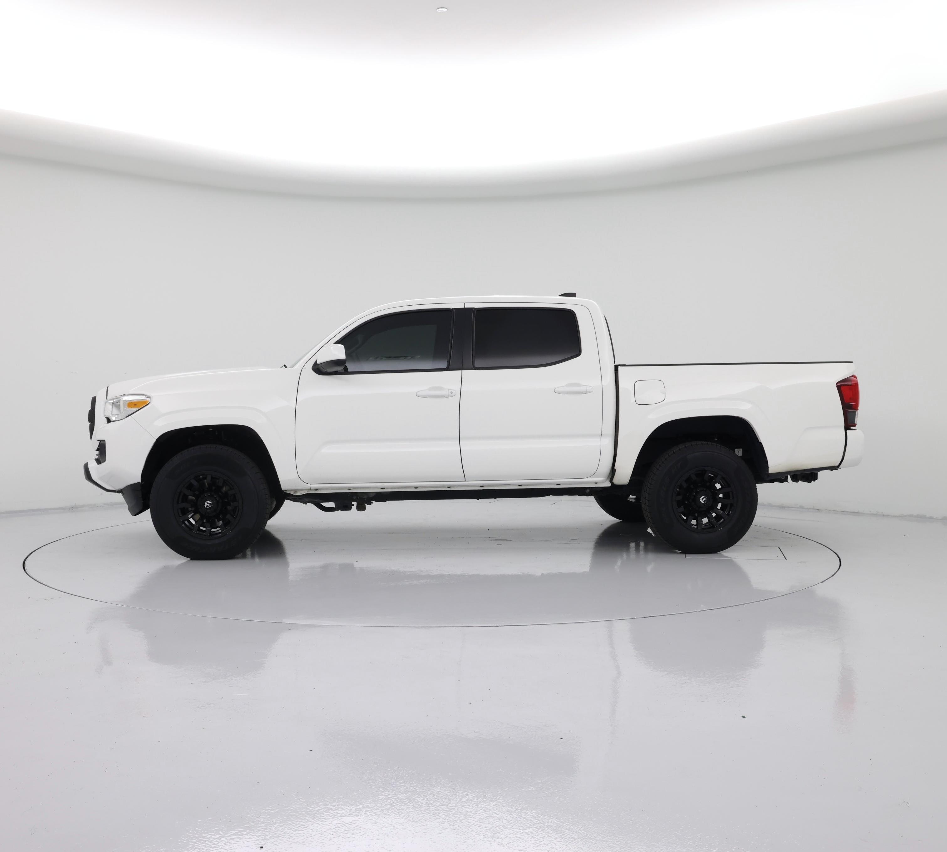 Thumbnail: 2021 Toyota Tacoma - 3