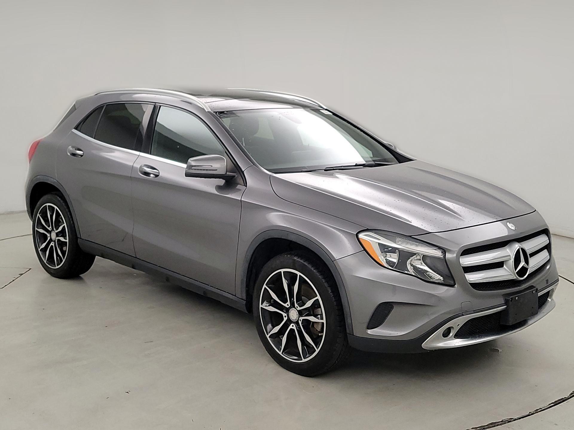 Thumbnail: 2017 Mercedes-Benz GLA - 1