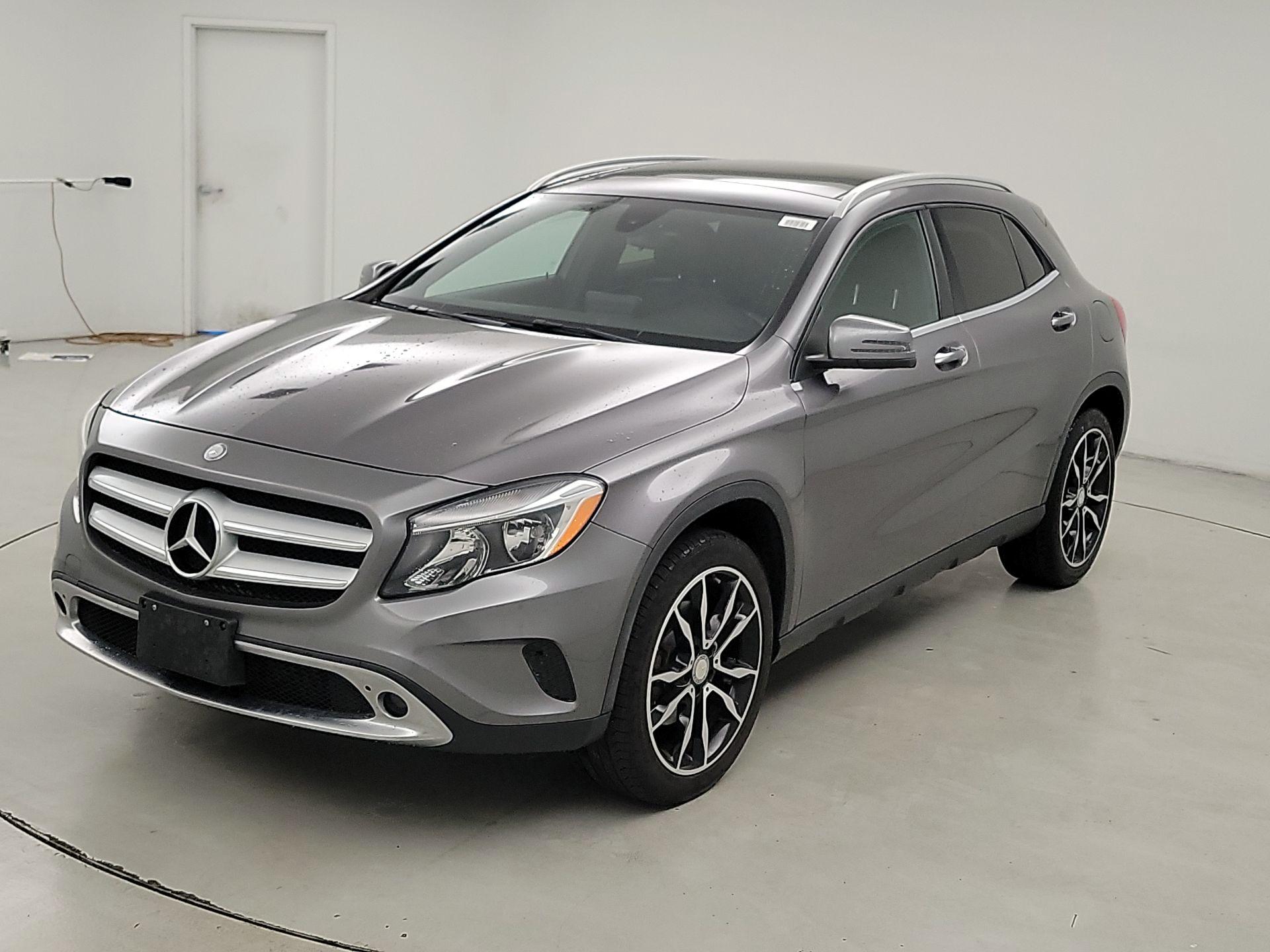 Thumbnail: 2017 Mercedes-Benz GLA - 3