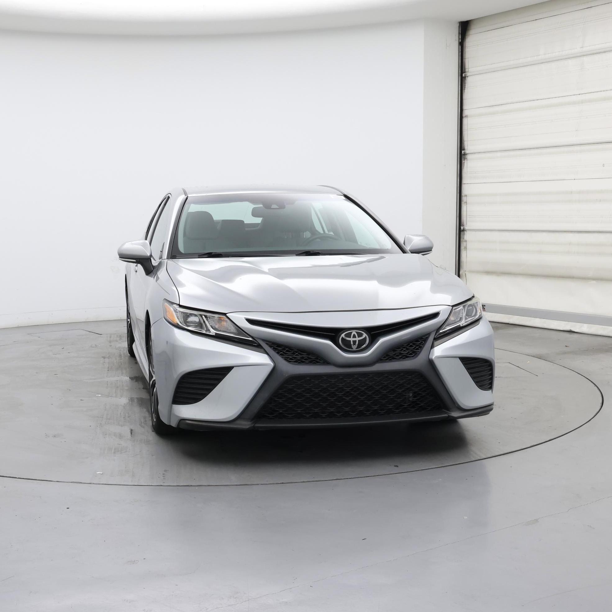 Thumbnail: 2018 Toyota Camry - 5