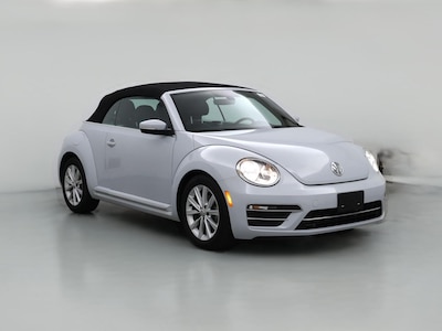 White 2017 Volkswagen Beetle SE