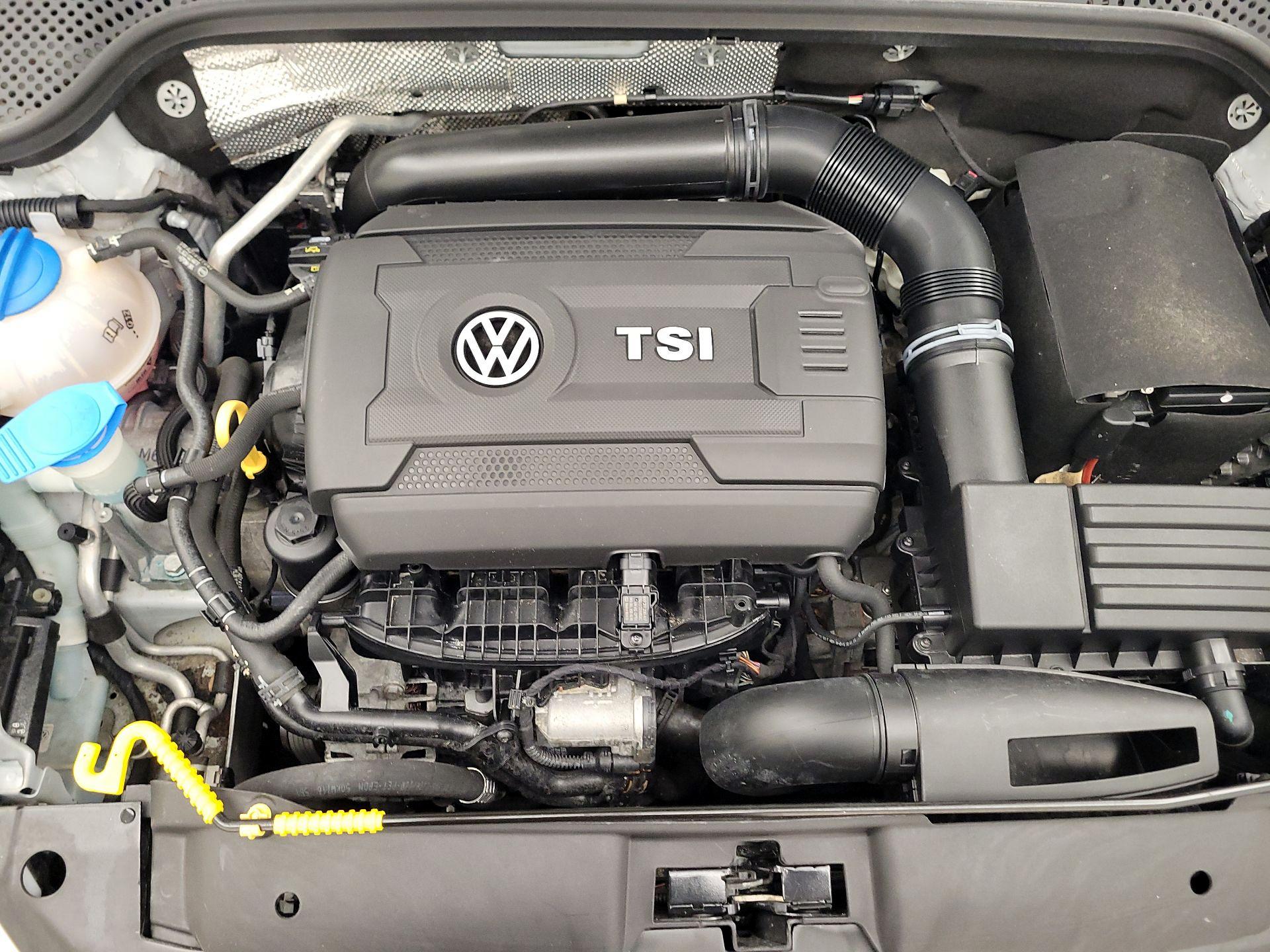 Thumbnail: 2017 Volkswagen Beetle - 17