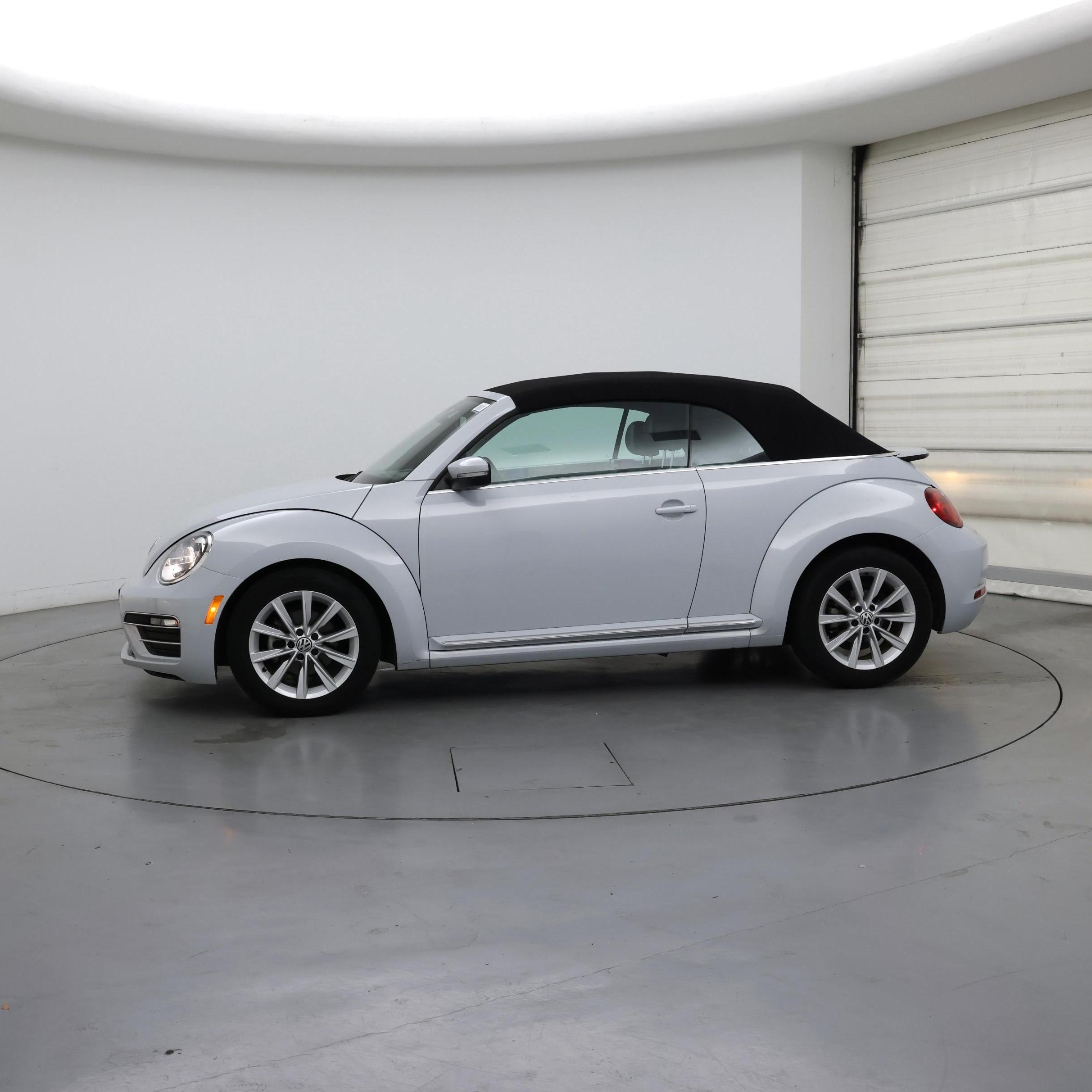 Thumbnail: 2017 Volkswagen Beetle - 3