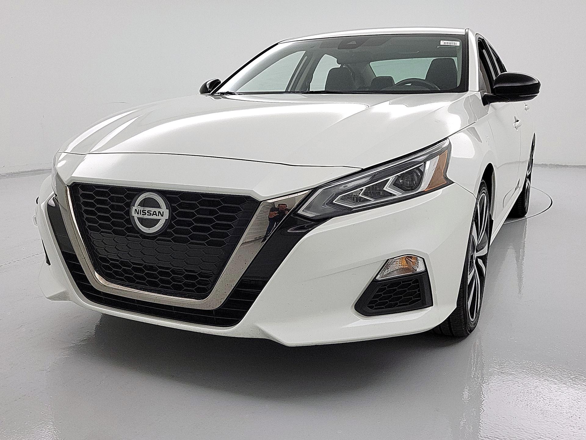 Thumbnail: 2021 Nissan Altima - 3