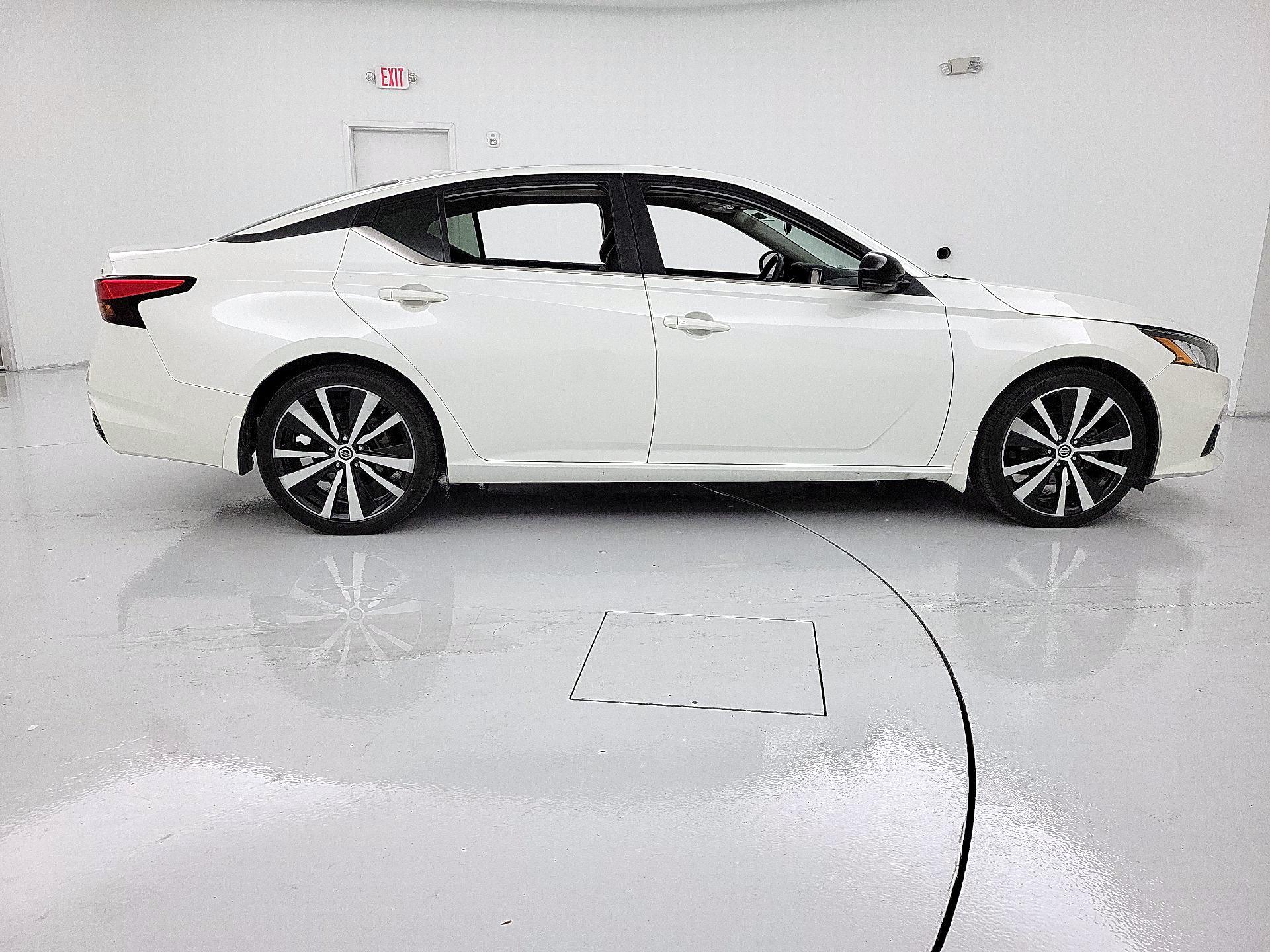 Thumbnail: 2021 Nissan Altima - 4