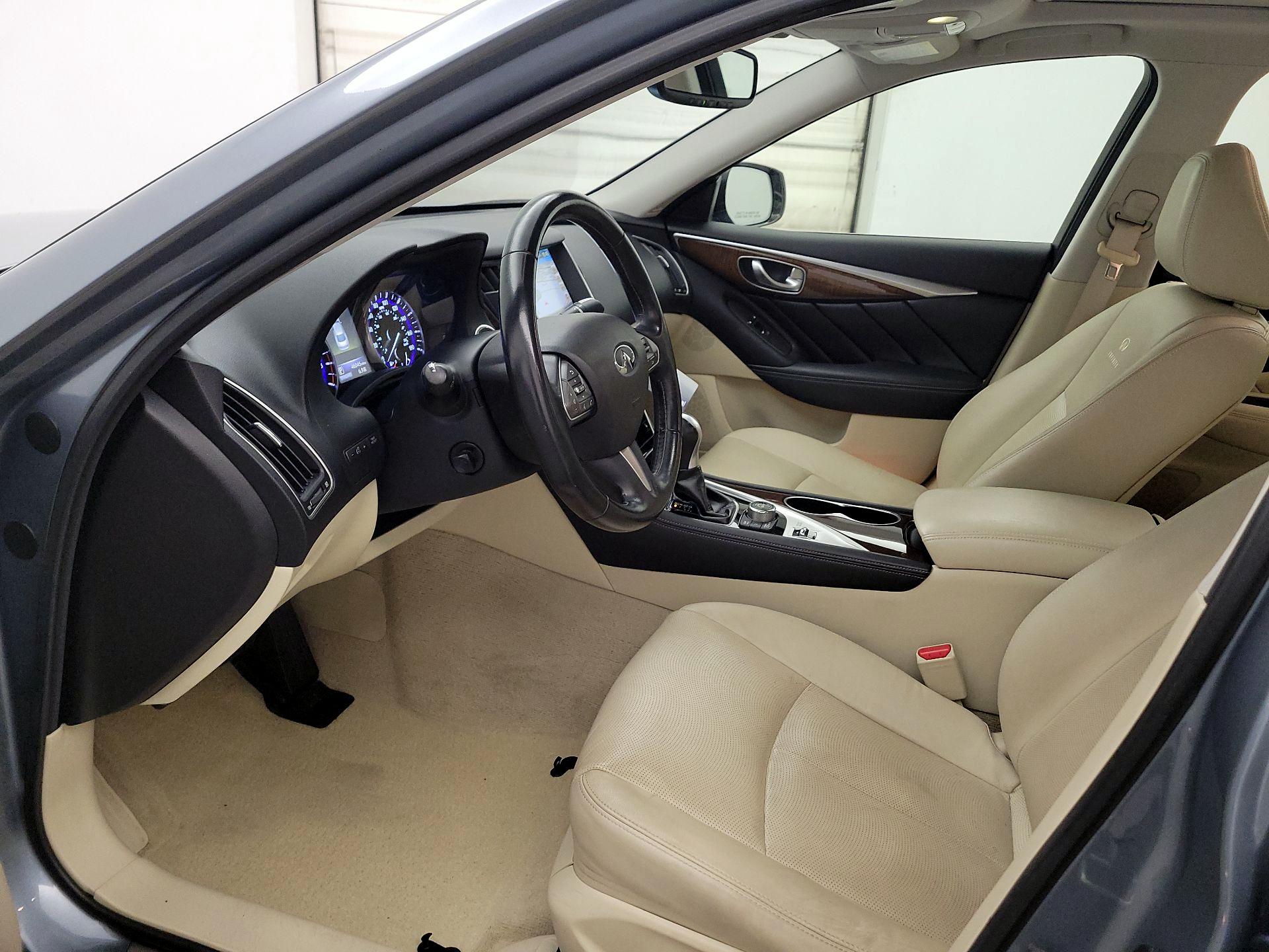 Thumbnail: 2014 INFINITI Q50 - 11