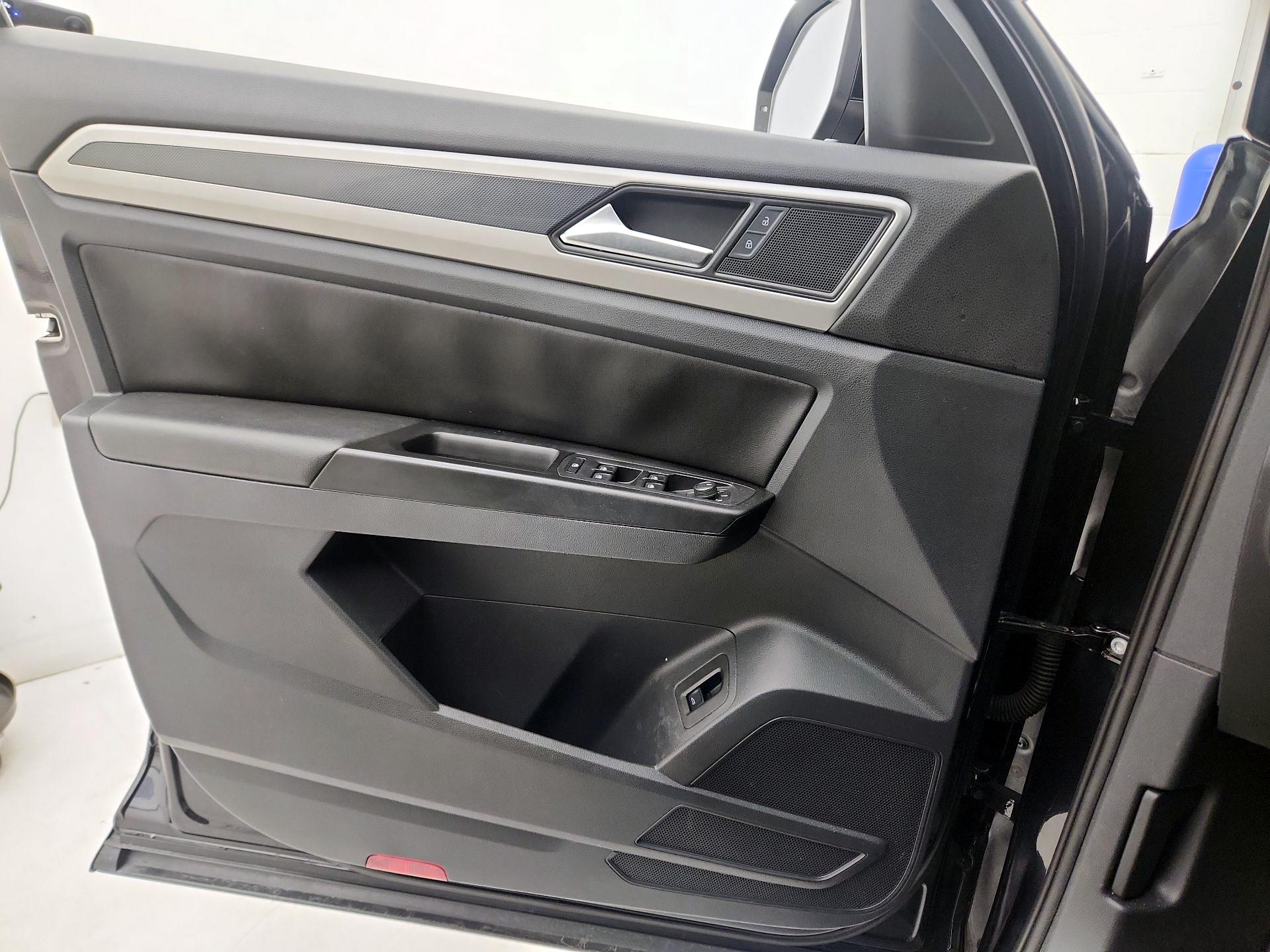 Thumbnail: 2021 Volkswagen Atlas - 12